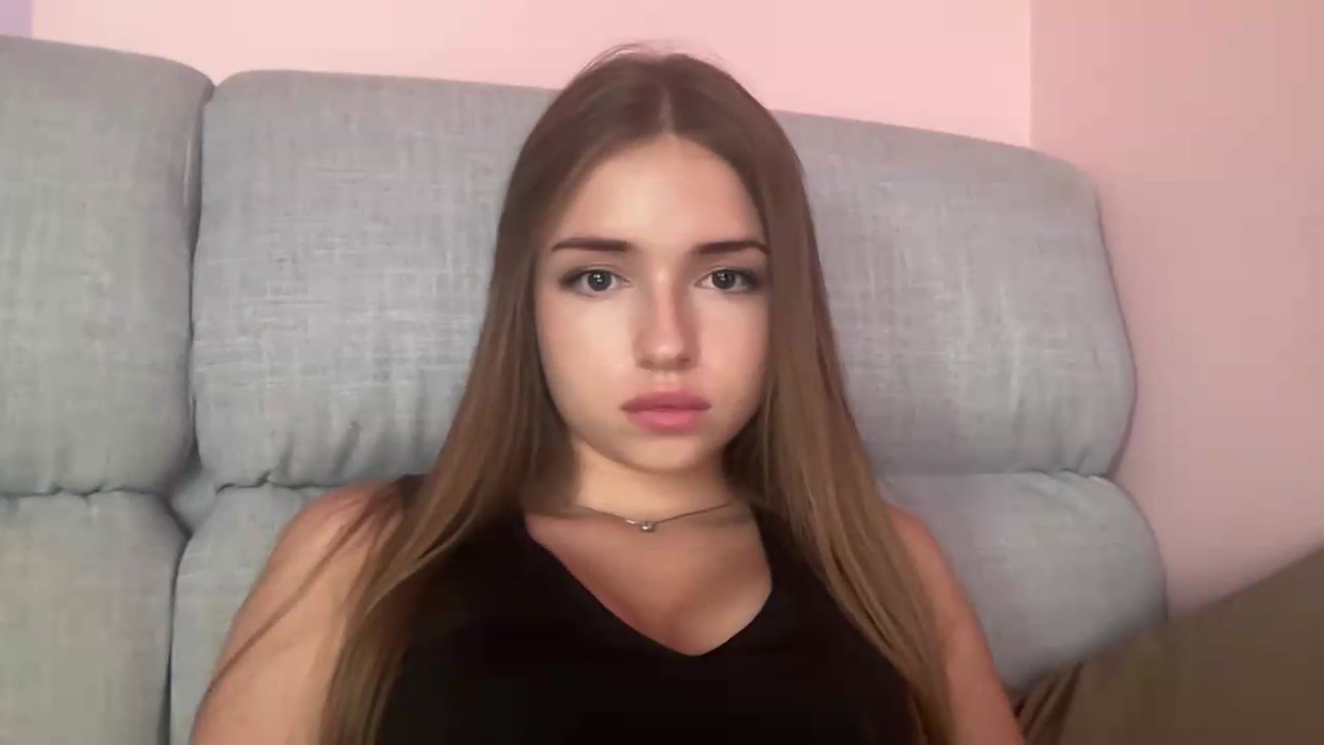 Gallery image thumbnail from ChloeeStar's myfreecams stream on, 08/11/2026, 16:38 image 10 of 20