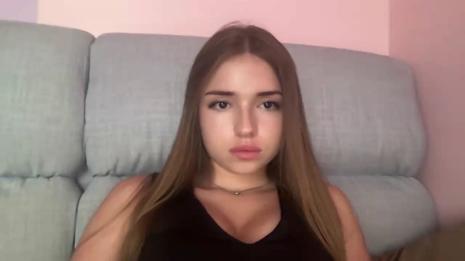 Gallery image thumbnail from ChloeeStar's myfreecams stream on, 08/11/2026, 16:38 image 19 of 20