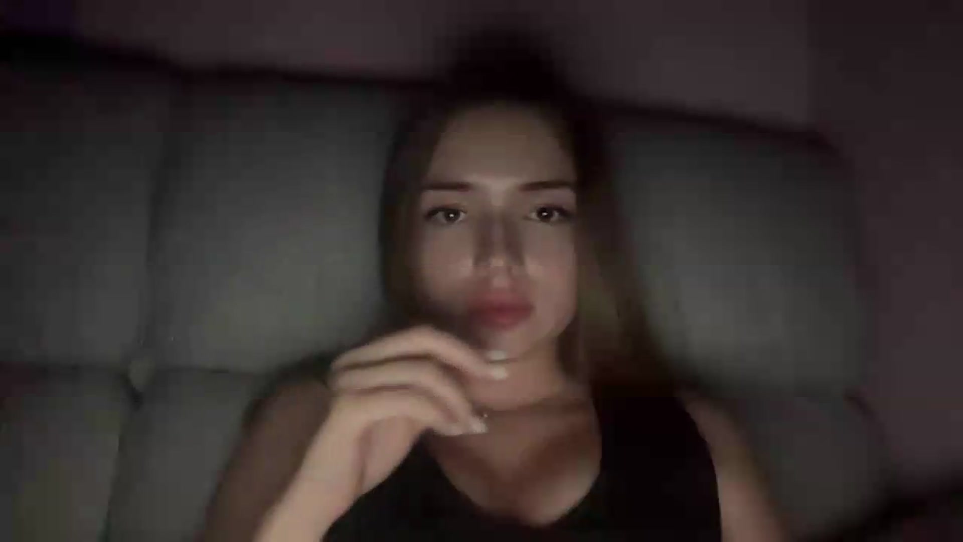 Gallery image thumbnail from ChloeeStar's myfreecams stream on, 08/11/2026, 18:06 image 18 of 20