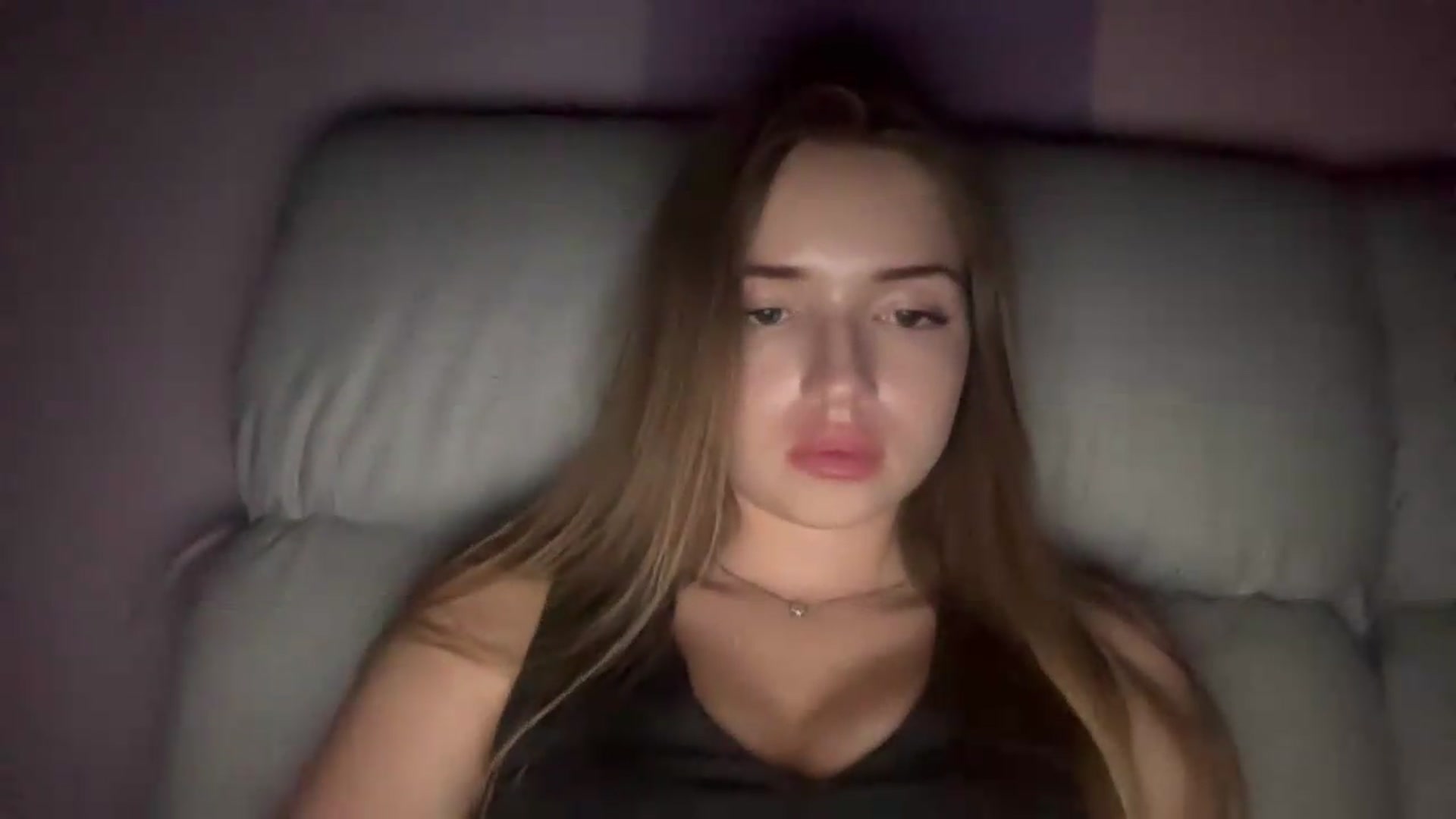 Gallery image thumbnail from ChloeeStar's myfreecams stream on, 08/11/2026, 19:31 image 19 of 20