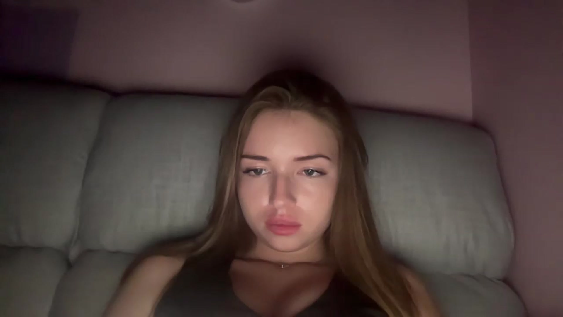 Gallery image thumbnail from ChloeeStar's myfreecams stream on, 08/11/2026, 19:31 image 4 of 20
