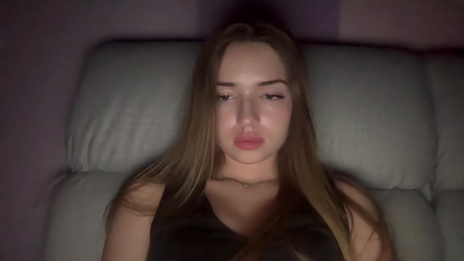 Gallery image thumbnail from ChloeeStar's myfreecams stream on, 08/11/2026, 19:31 image 16 of 20