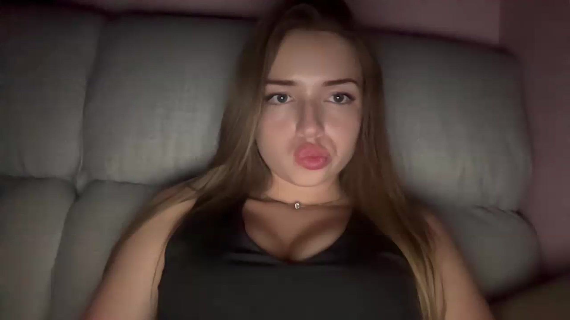 Gallery image thumbnail from ChloeeStar's myfreecams stream on, 08/11/2026, 19:31 image 10 of 20