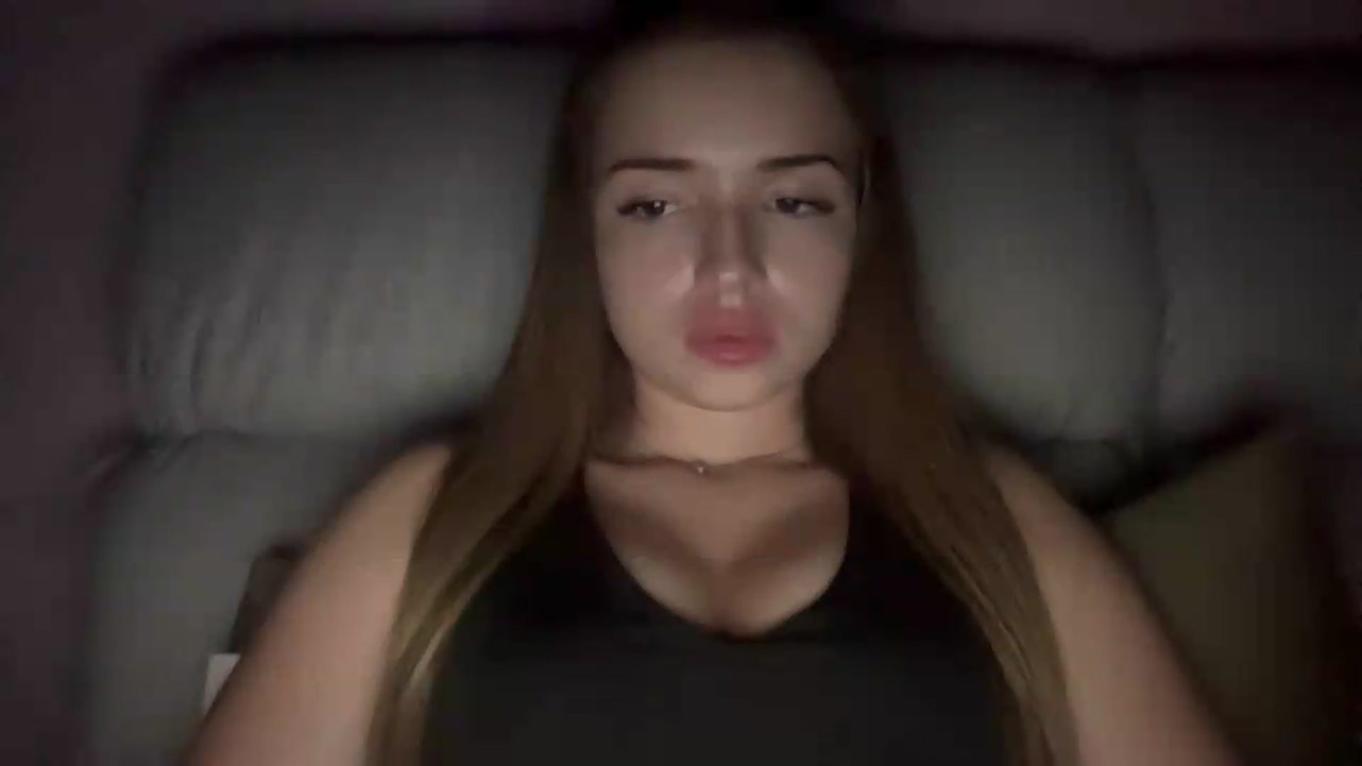 Gallery image thumbnail from ChloeeStar's myfreecams stream on, 08/11/2026, 20:54 image 11 of 20