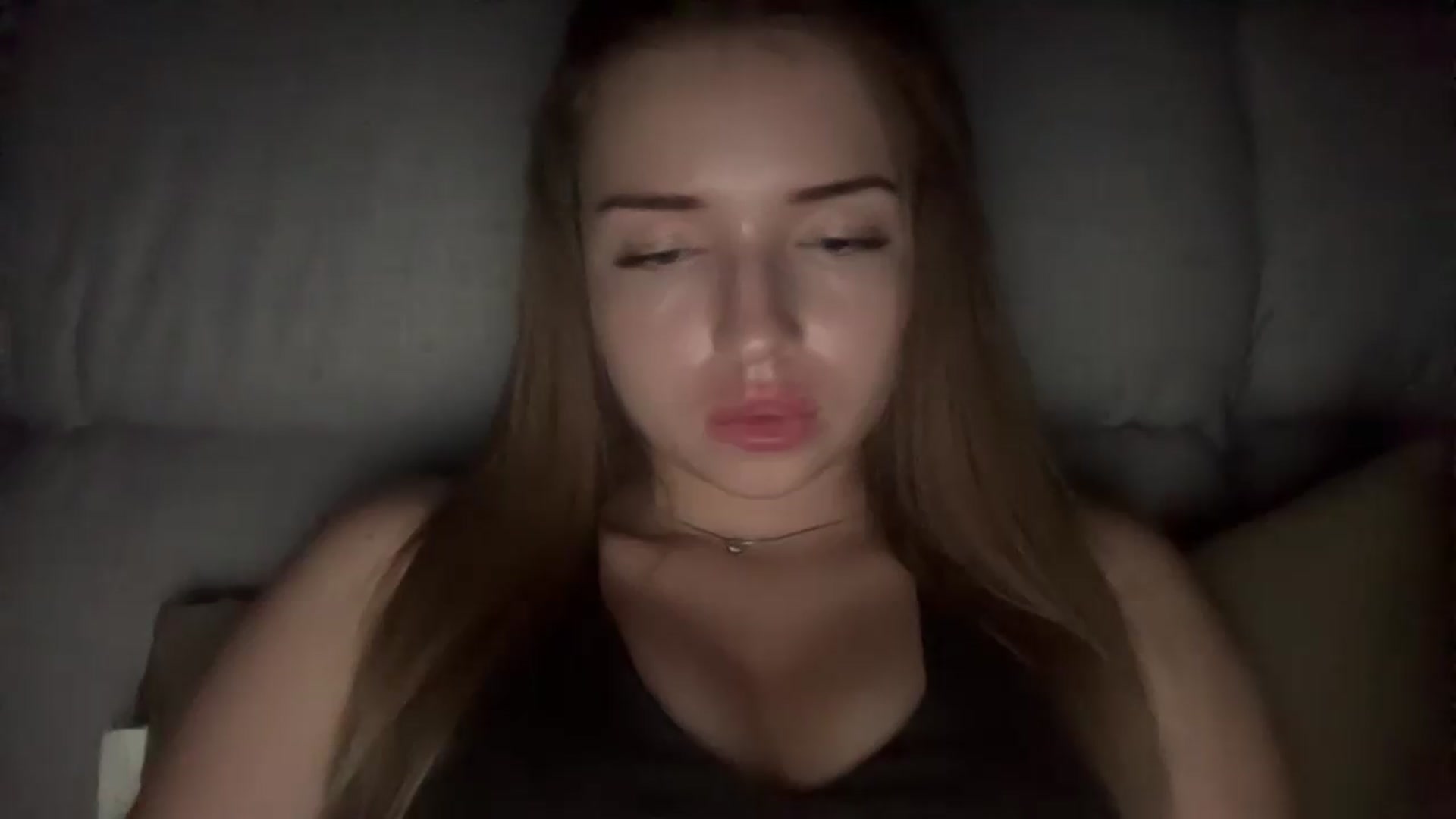 Gallery image thumbnail from ChloeeStar's myfreecams stream on, 08/11/2026, 20:54 image 18 of 20