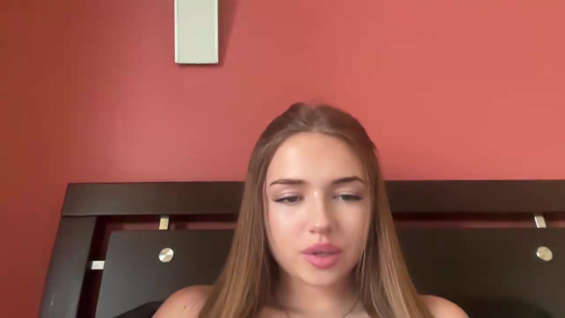 Gallery image thumbnail from ChloeeStar's myfreecams stream on, 08/12/2026, 08:44 image 14 of 20