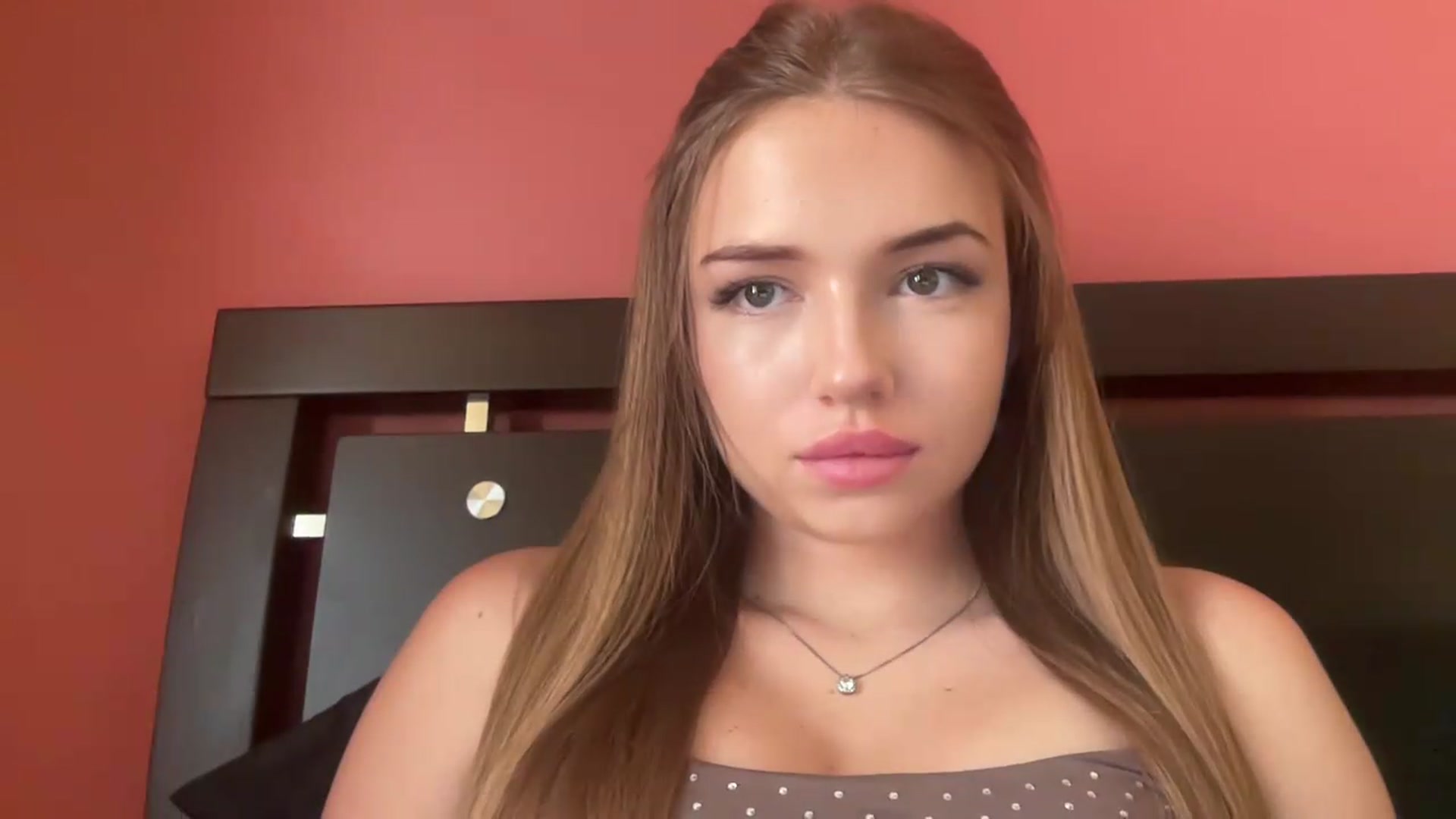 Gallery image thumbnail from ChloeeStar's myfreecams stream on, 08/12/2026, 09:26 image 11 of 20