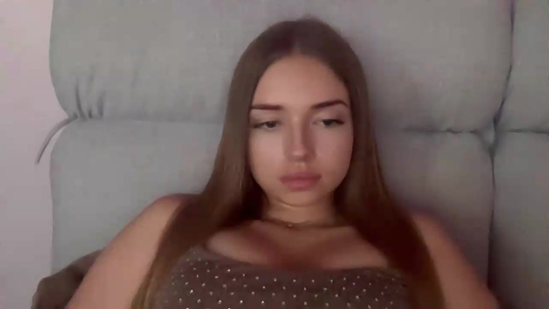 Gallery image thumbnail from ChloeeStar's myfreecams stream on, 08/12/2026, 17:14 image 18 of 20