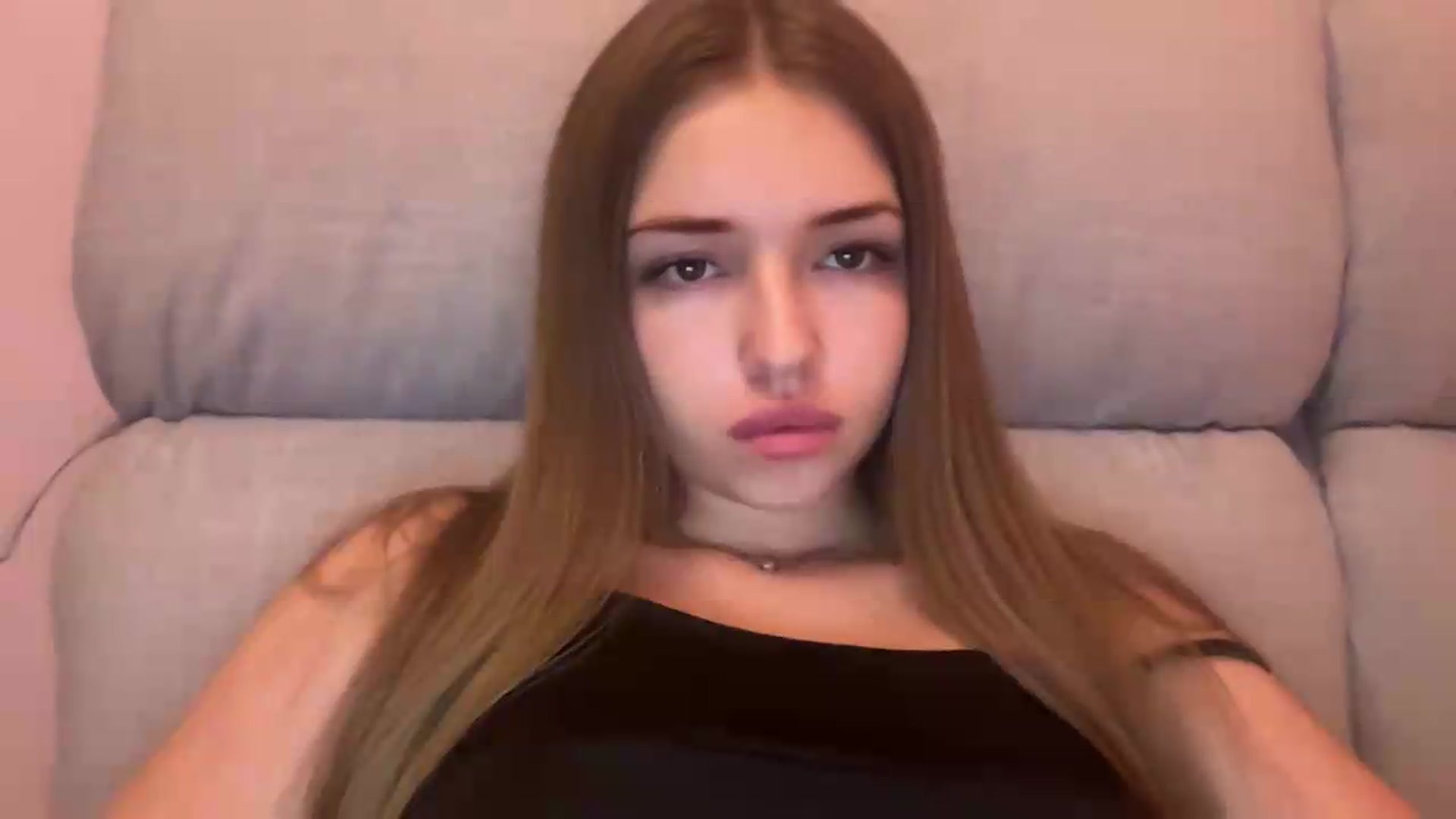 Gallery image thumbnail from ChloeeStar's myfreecams stream on, 08/12/2026, 22:52 image 9 of 20