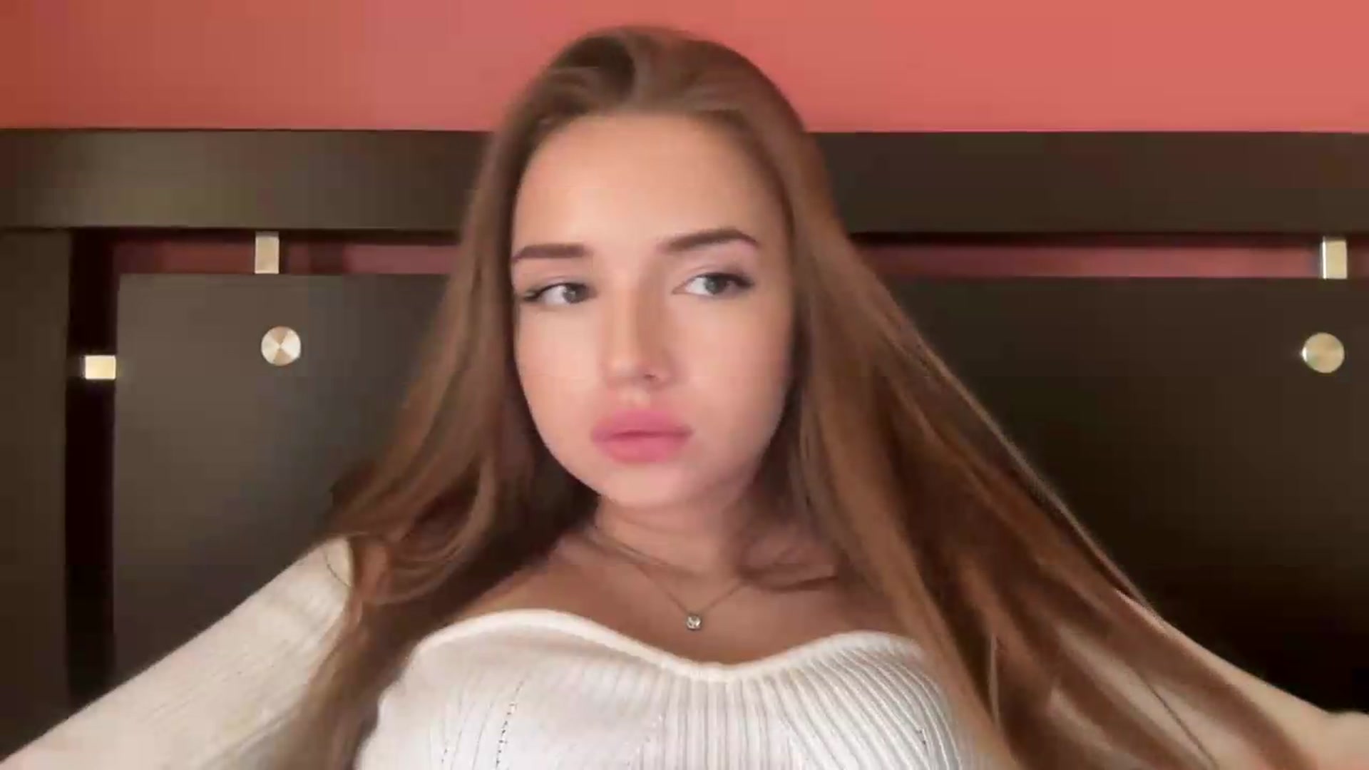 Gallery image thumbnail from ChloeeStar's myfreecams stream on, 08/14/2026, 10:43 image 11 of 20