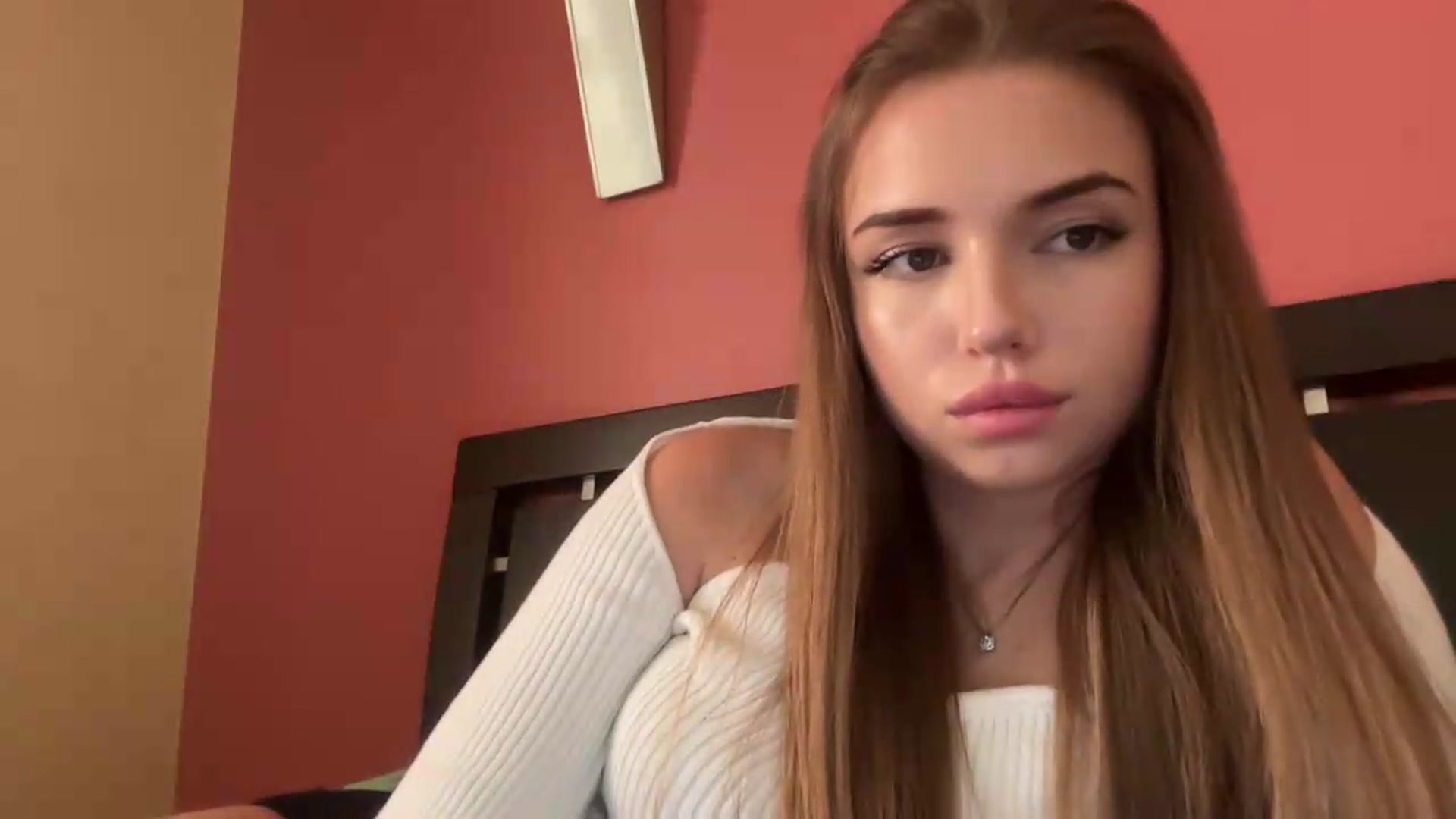 Gallery image thumbnail from ChloeeStar's myfreecams stream on, 08/14/2026, 11:03 image 5 of 20