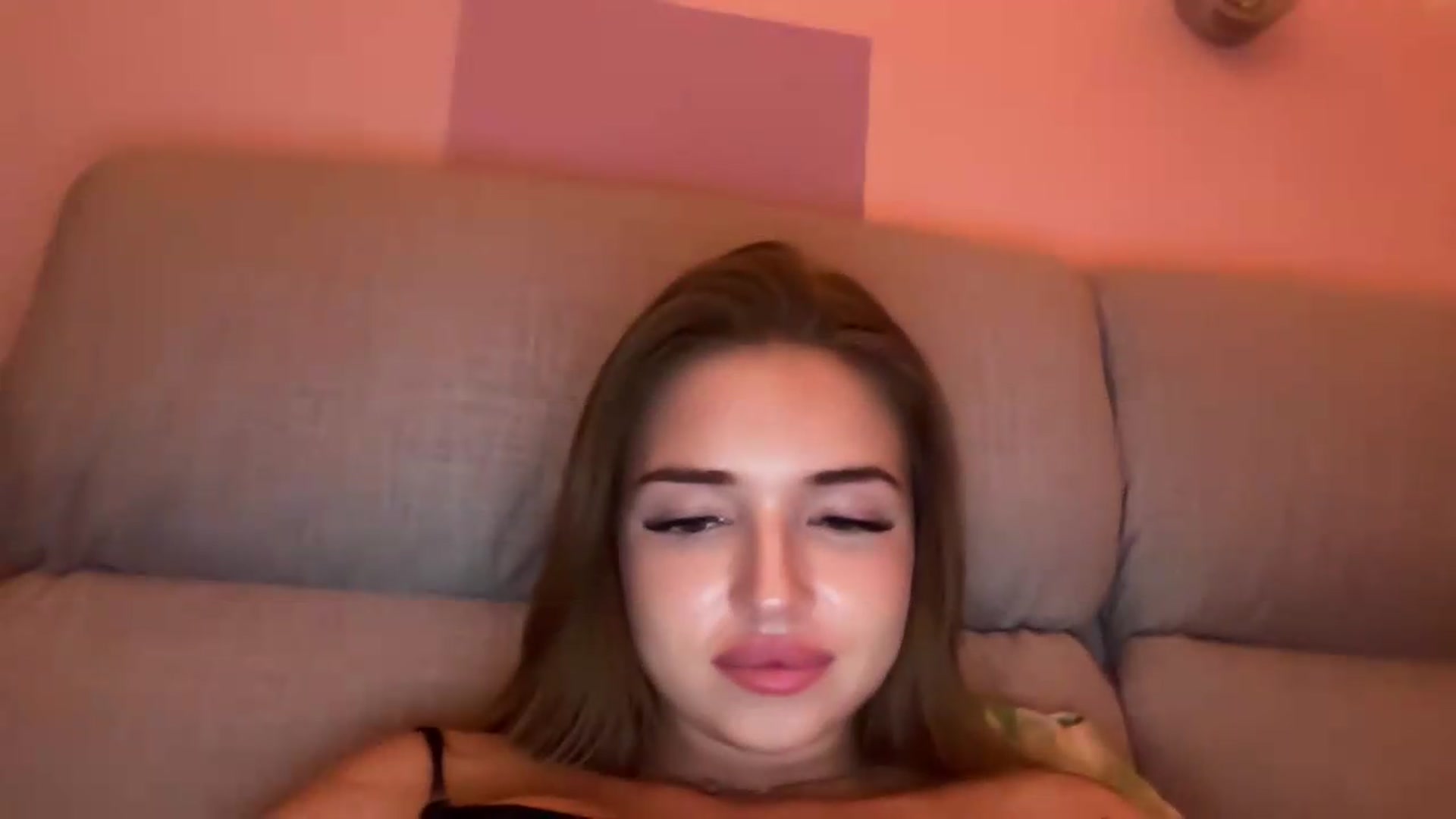 Gallery image thumbnail from ChloeeStar's myfreecams stream on, 08/14/2026, 21:41 image 13 of 20