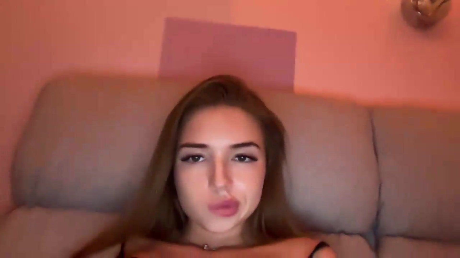 Gallery image thumbnail from ChloeeStar's myfreecams stream on, 08/14/2026, 21:41 image 2 of 20