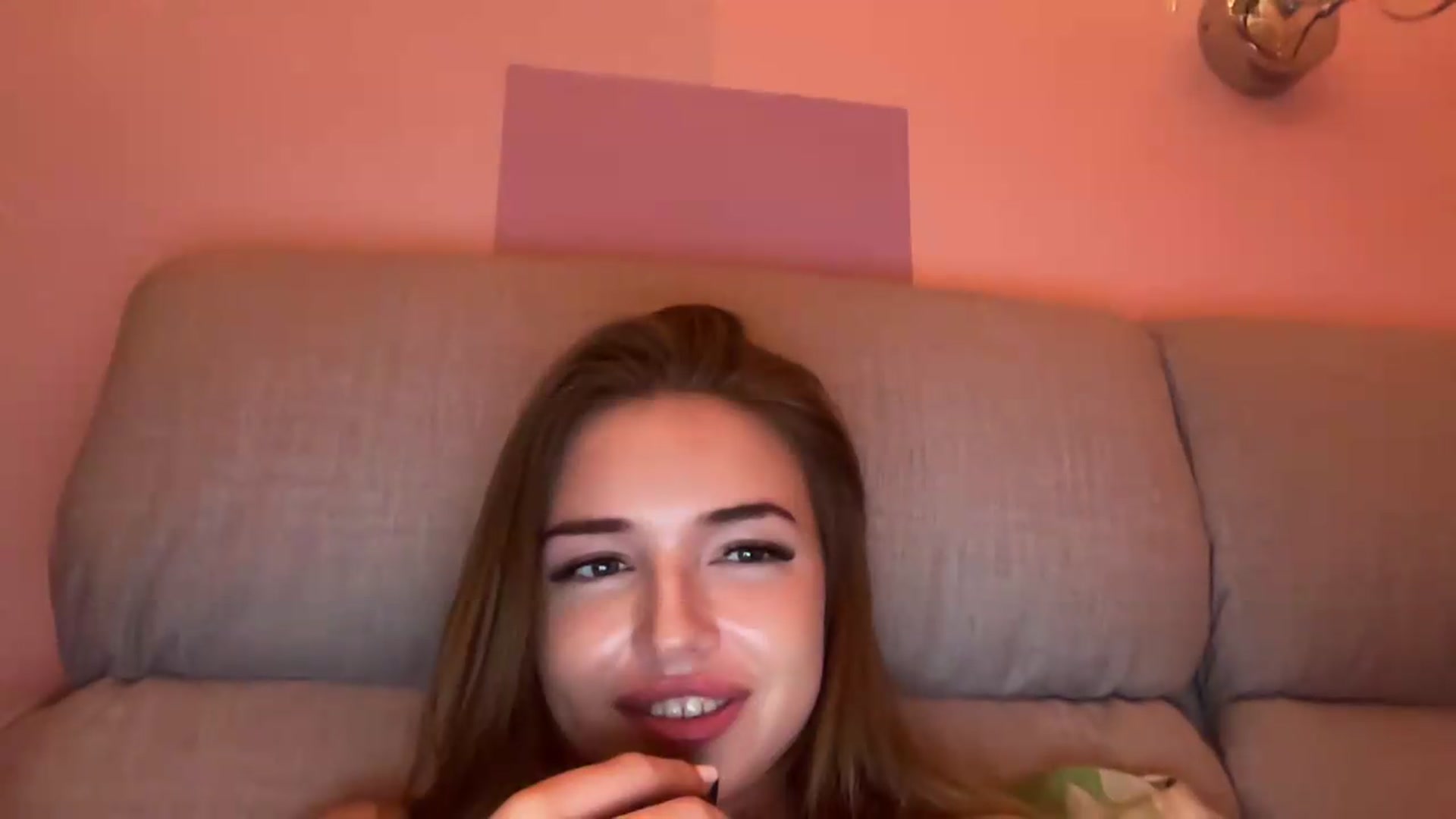 Gallery image thumbnail from ChloeeStar's myfreecams stream on, 08/14/2026, 21:41 image 17 of 20