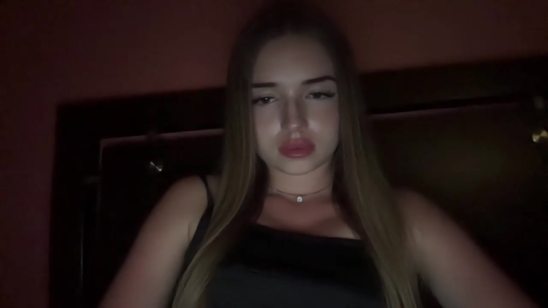 Gallery image thumbnail from ChloeeStar's myfreecams stream on, 08/15/2026, 21:20 image 4 of 20
