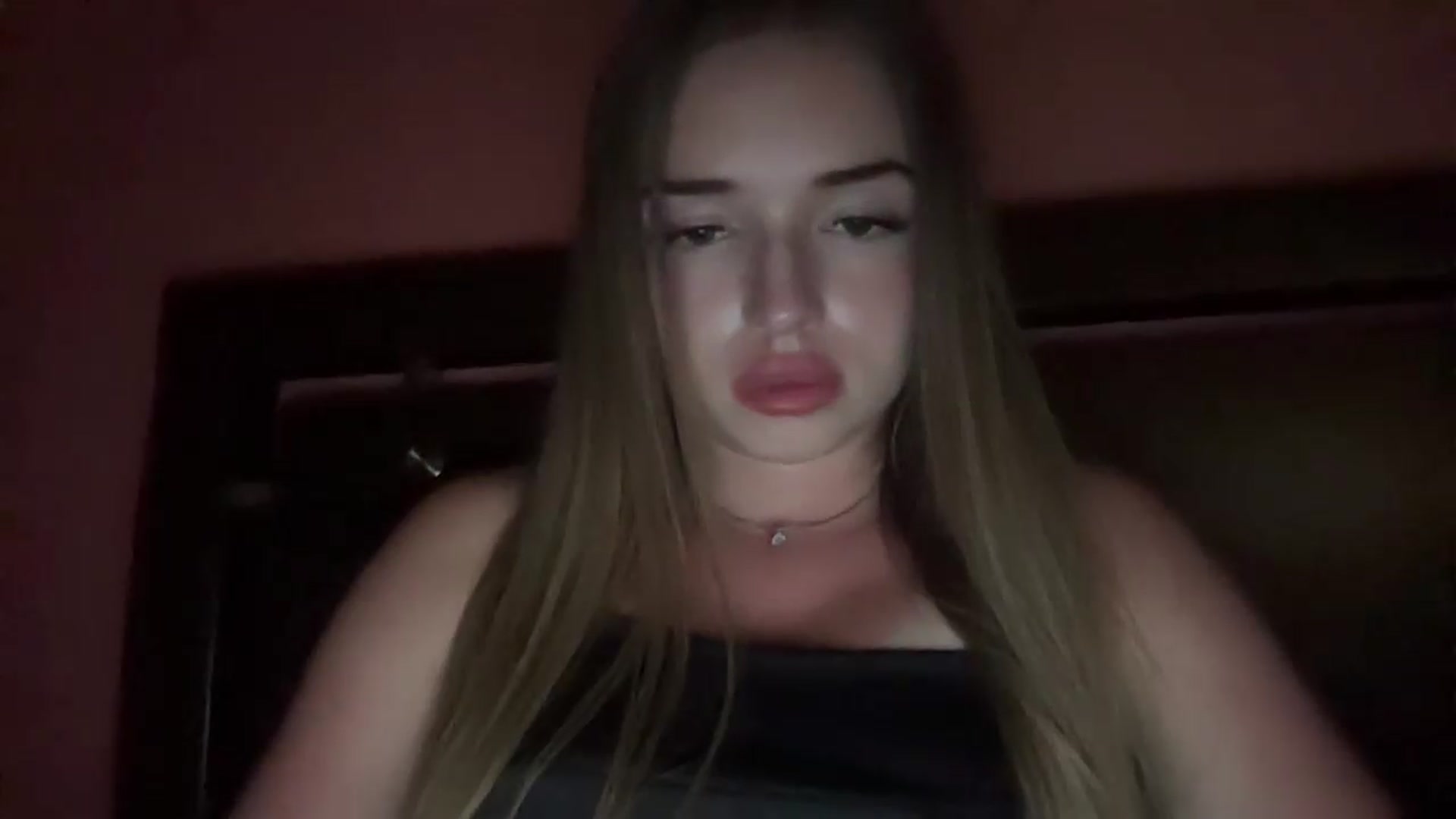 Gallery image thumbnail from ChloeeStar's myfreecams stream on, 08/15/2026, 21:20 image 2 of 20