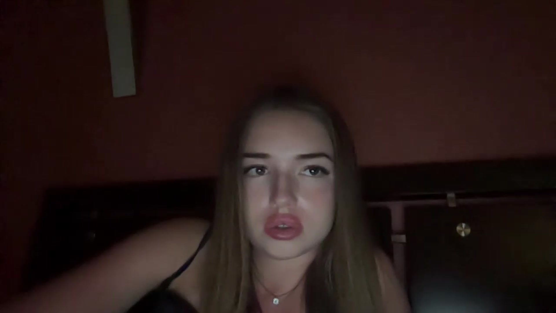 Gallery image thumbnail from ChloeeStar's myfreecams stream on, 08/15/2026, 21:20 image 14 of 20