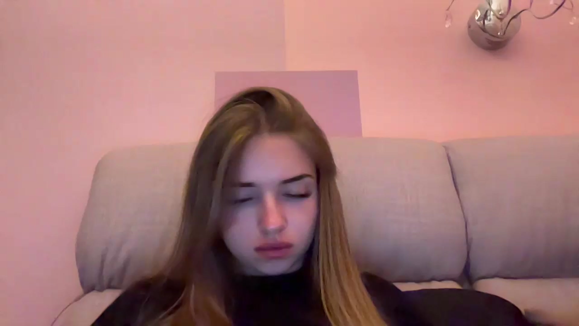 Gallery image thumbnail from ChloeeStar's myfreecams stream on, 08/16/2026, 20:27 image 1 of 20