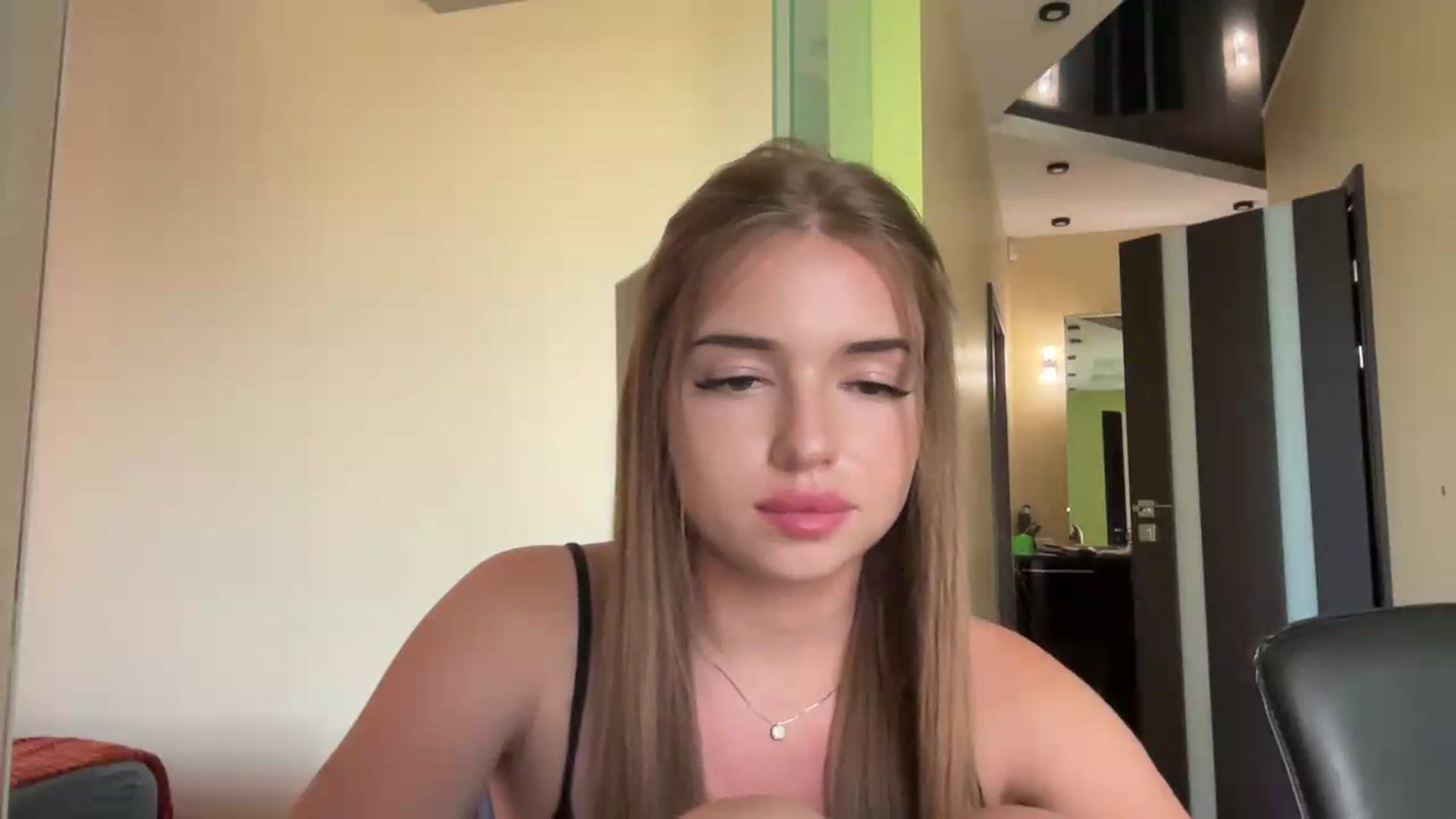 Gallery image thumbnail from ChloeeStar's myfreecams stream on, 08/17/2026, 11:30 image 10 of 20