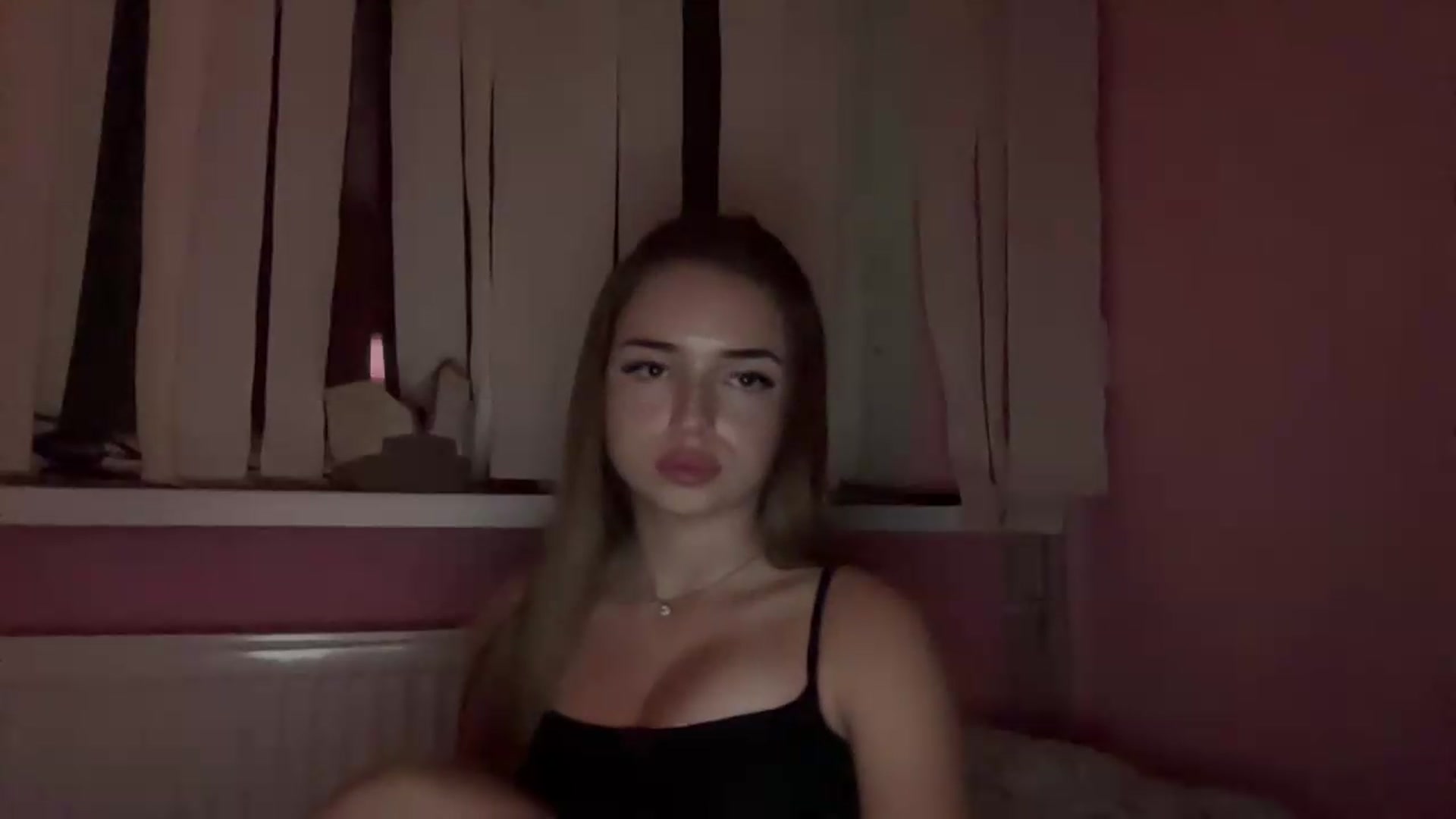 Gallery image thumbnail from ChloeeStar's myfreecams stream on, 08/17/2026, 21:24 image 10 of 20