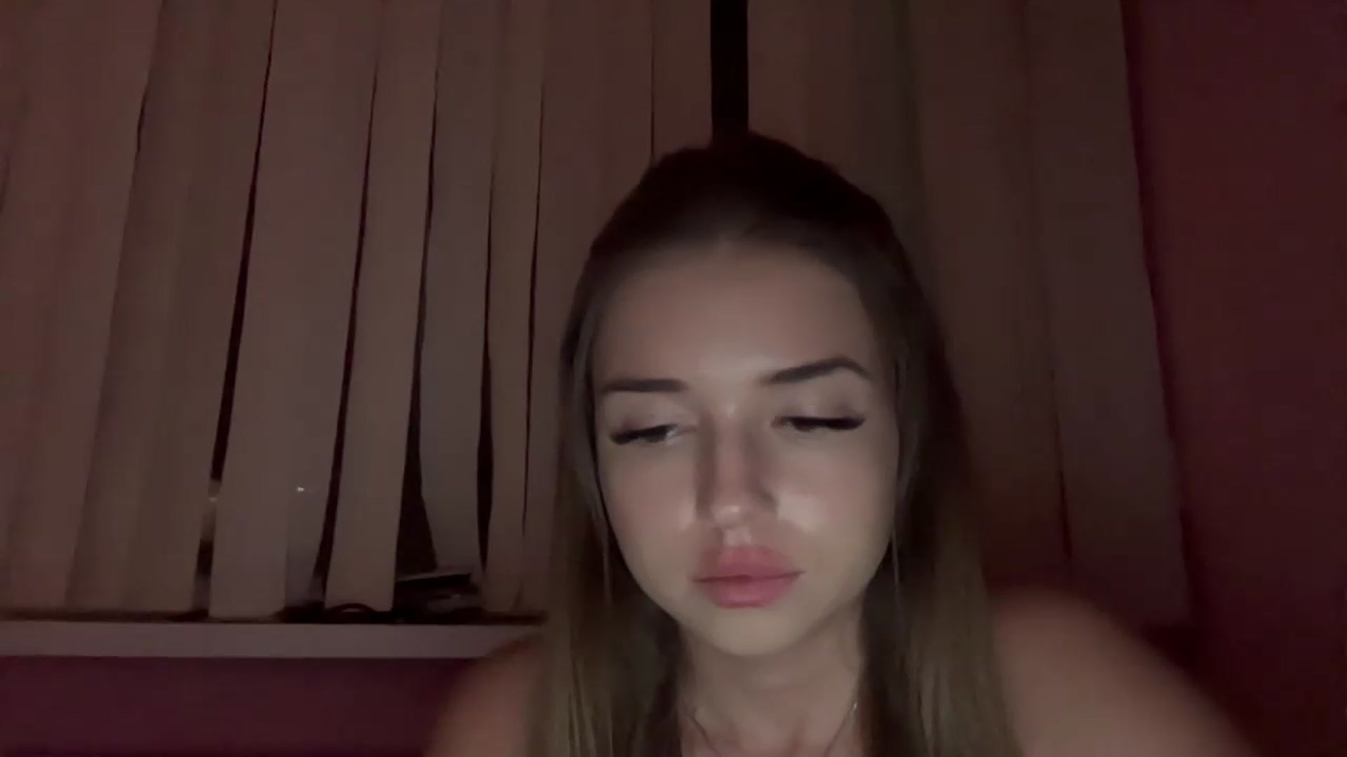 Gallery image thumbnail from ChloeeStar's myfreecams stream on, 08/18/2026, 19:30 image 3 of 20