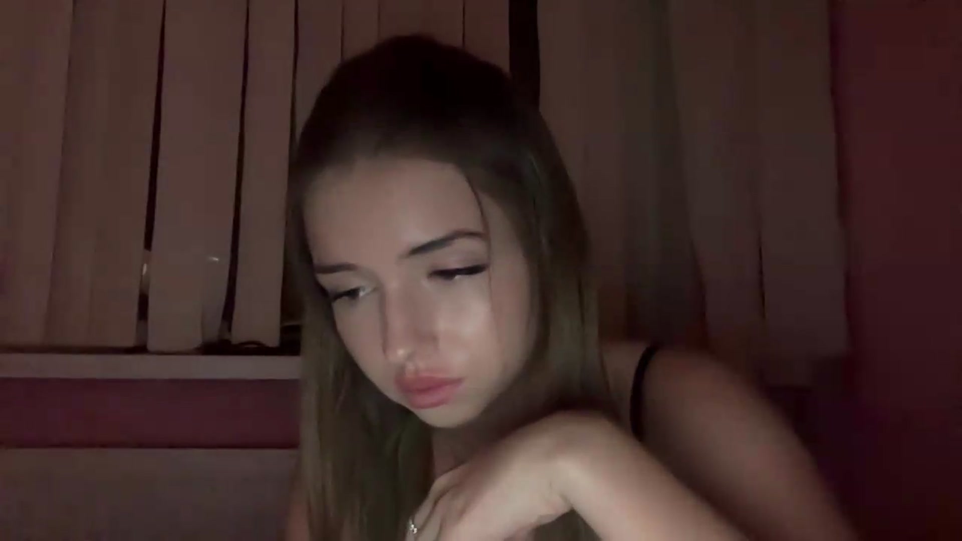 Gallery image thumbnail from ChloeeStar's myfreecams stream on, 08/18/2026, 19:30 image 5 of 20