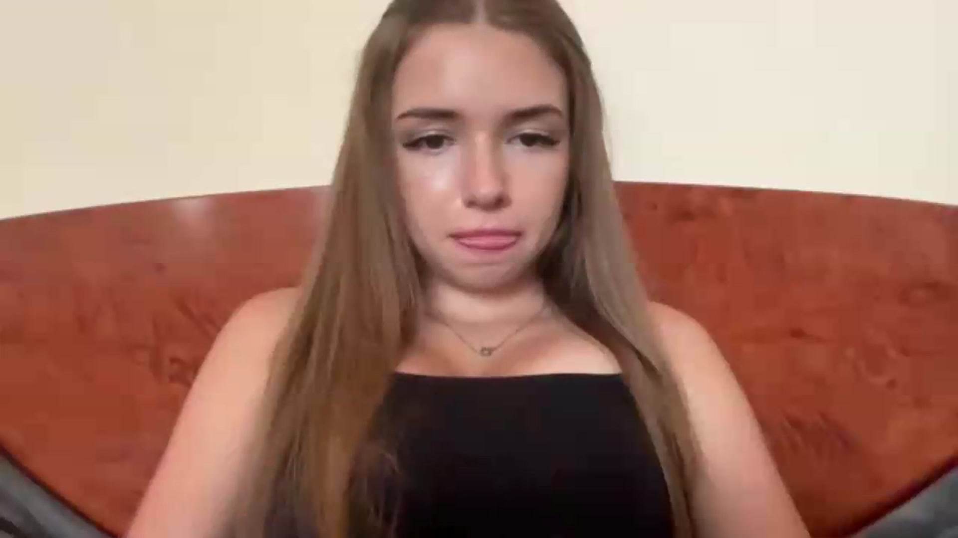 Gallery image thumbnail from ChloeeStar's myfreecams stream on, 08/19/2026, 12:55 image 6 of 20