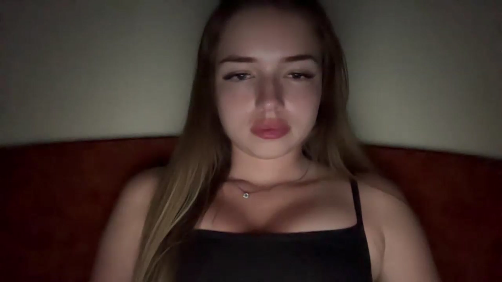 Gallery image thumbnail from ChloeeStar's myfreecams stream on, 08/19/2026, 20:58 image 11 of 20