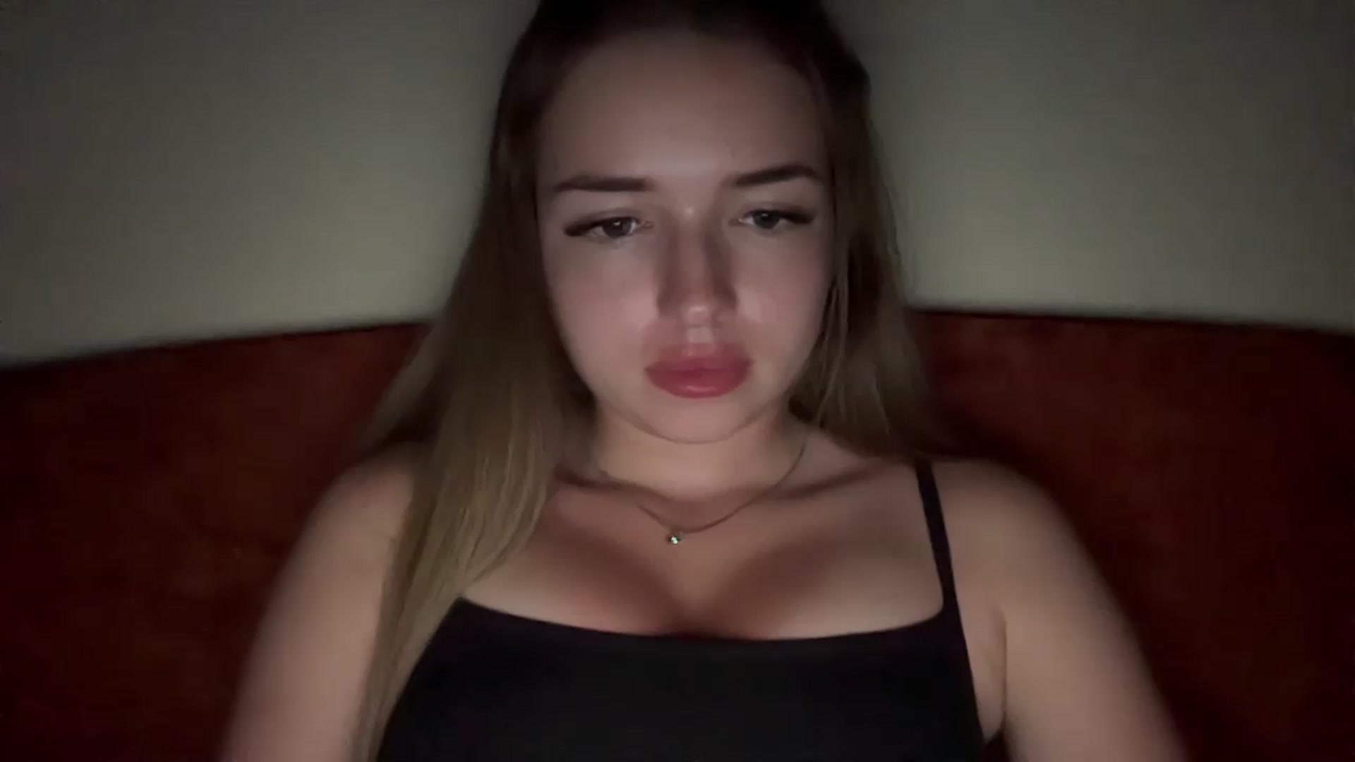 Gallery image thumbnail from ChloeeStar's myfreecams stream on, 08/19/2026, 20:58 image 19 of 20