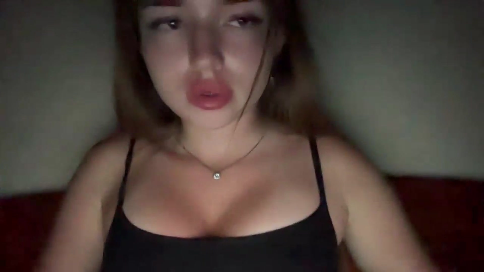 Gallery image thumbnail from ChloeeStar's myfreecams stream on, 08/19/2026, 21:14 image 11 of 20