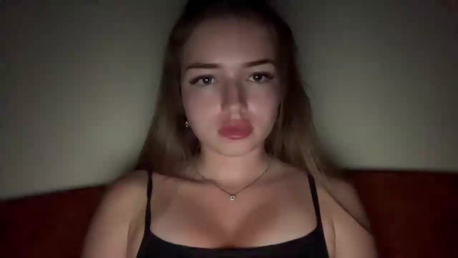 Gallery image thumbnail from ChloeeStar's myfreecams stream on, 08/19/2026, 21:14 image 14 of 20