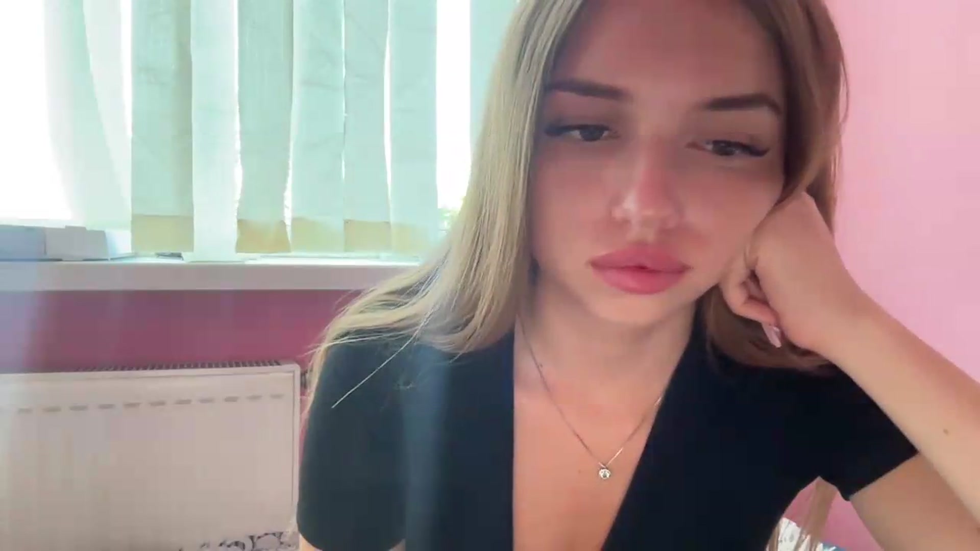 Gallery image thumbnail from ChloeeStar's myfreecams stream on, 08/23/2026, 13:57 image 6 of 20