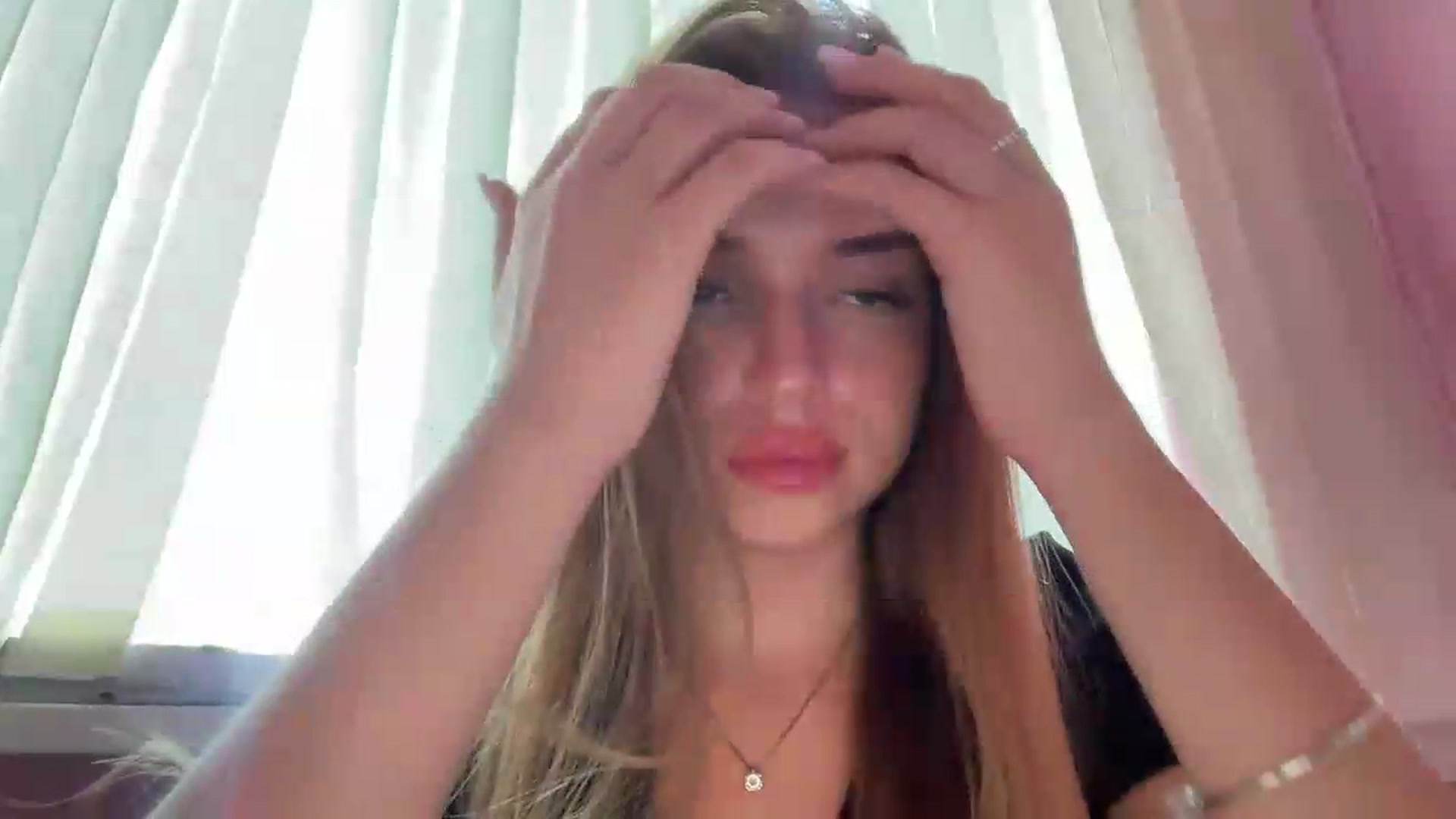Gallery image thumbnail from ChloeeStar's myfreecams stream on, 08/23/2026, 14:23 image 14 of 20