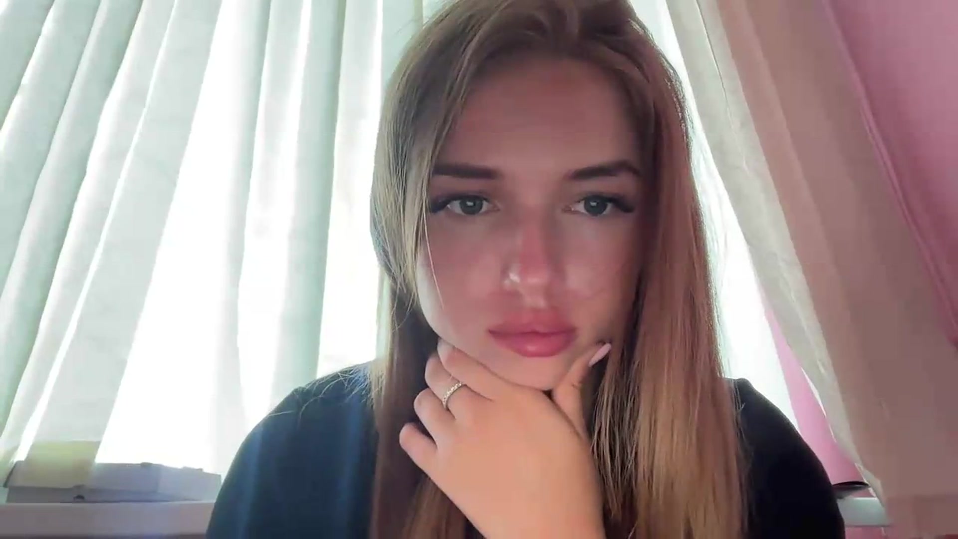 Gallery image thumbnail from ChloeeStar's myfreecams stream on, 08/23/2026, 14:23 image 18 of 20