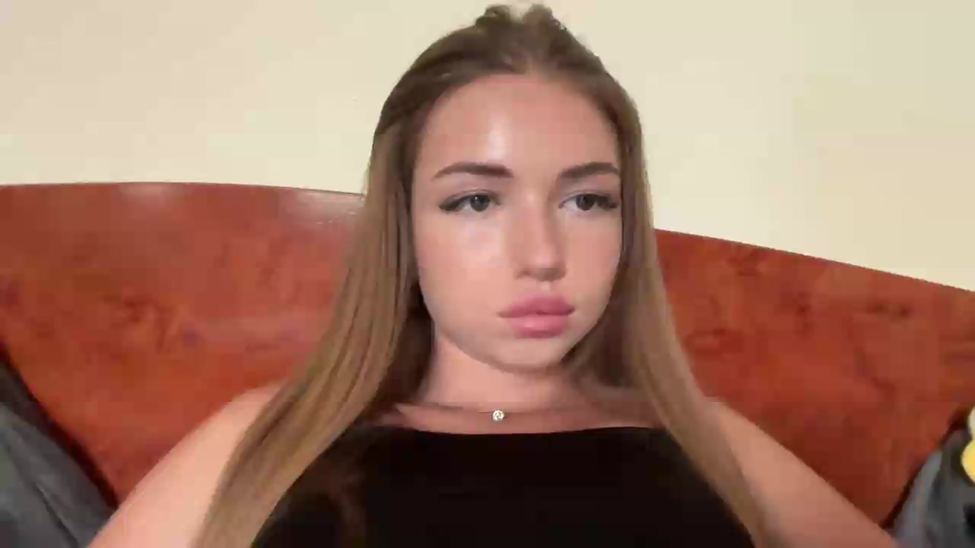 Gallery image thumbnail from ChloeeStar's myfreecams stream on, 08/24/2026, 15:20 image 15 of 20