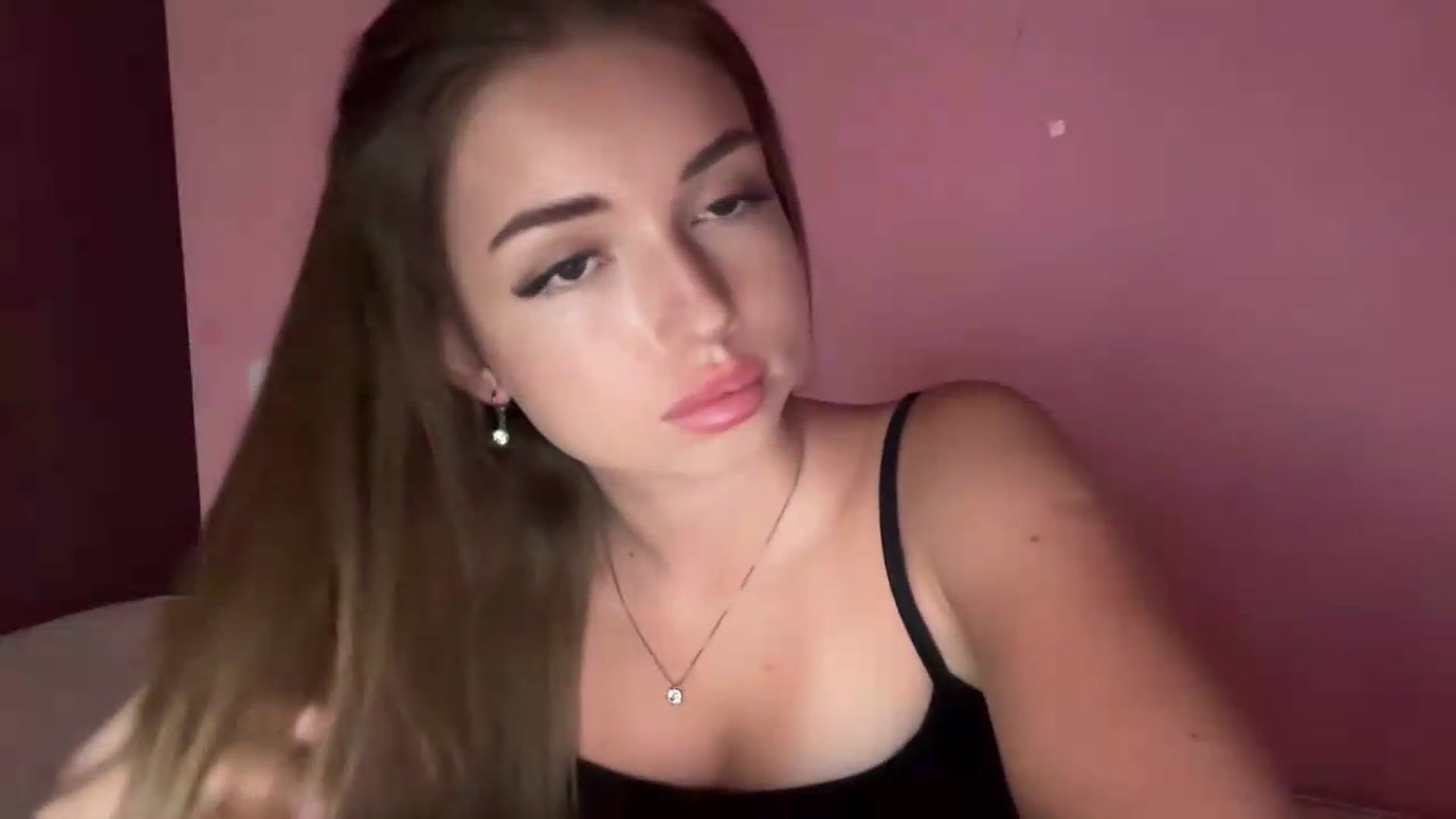 Gallery image thumbnail from ChloeeStar's myfreecams stream on, 08/24/2026, 16:51 image 20 of 20