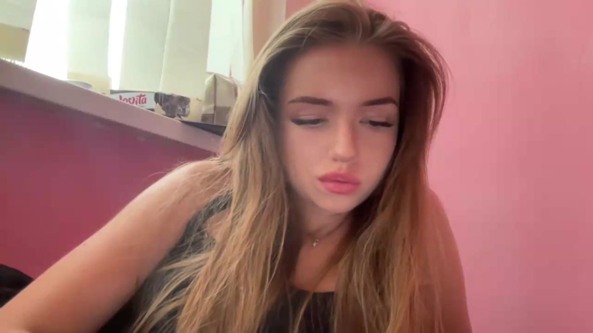 Gallery image thumbnail from ChloeeStar's myfreecams stream on, 08/26/2026, 17:58 image 3 of 20