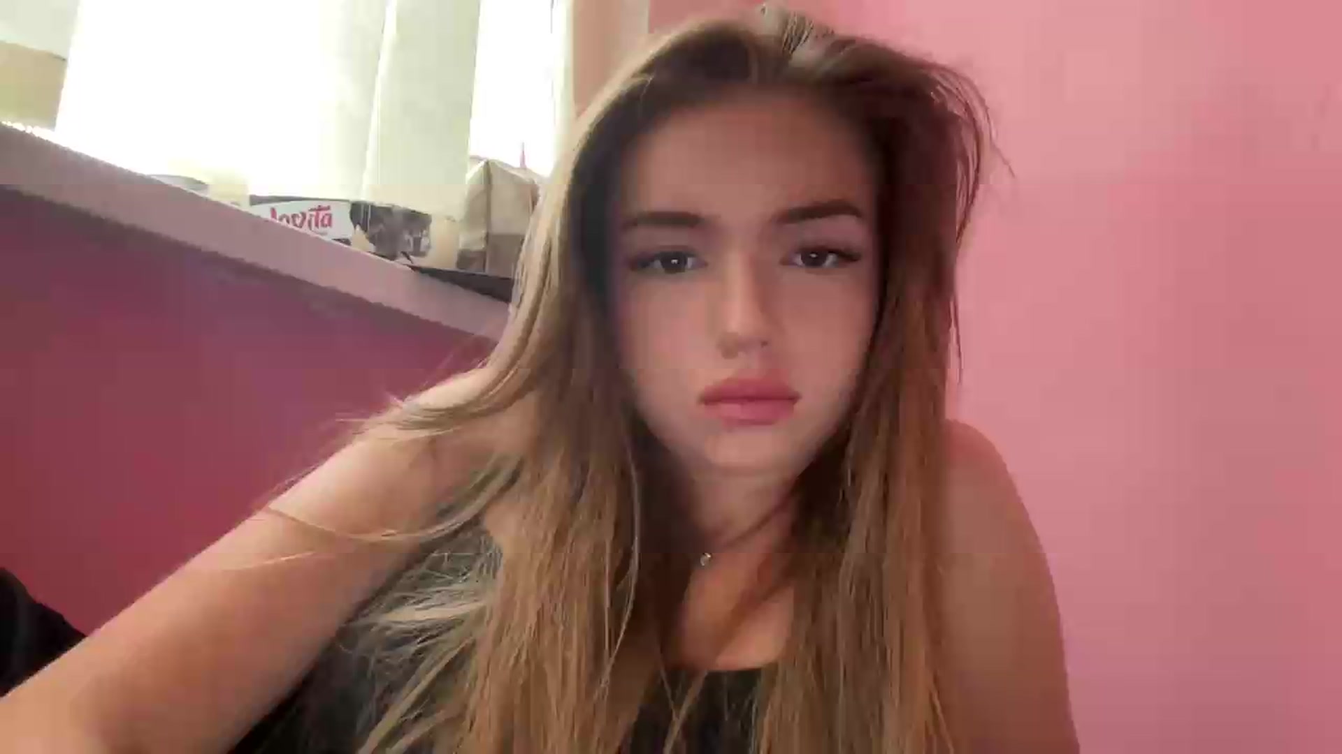 Gallery image thumbnail from ChloeeStar's myfreecams stream on, 08/26/2026, 17:58 image 7 of 20