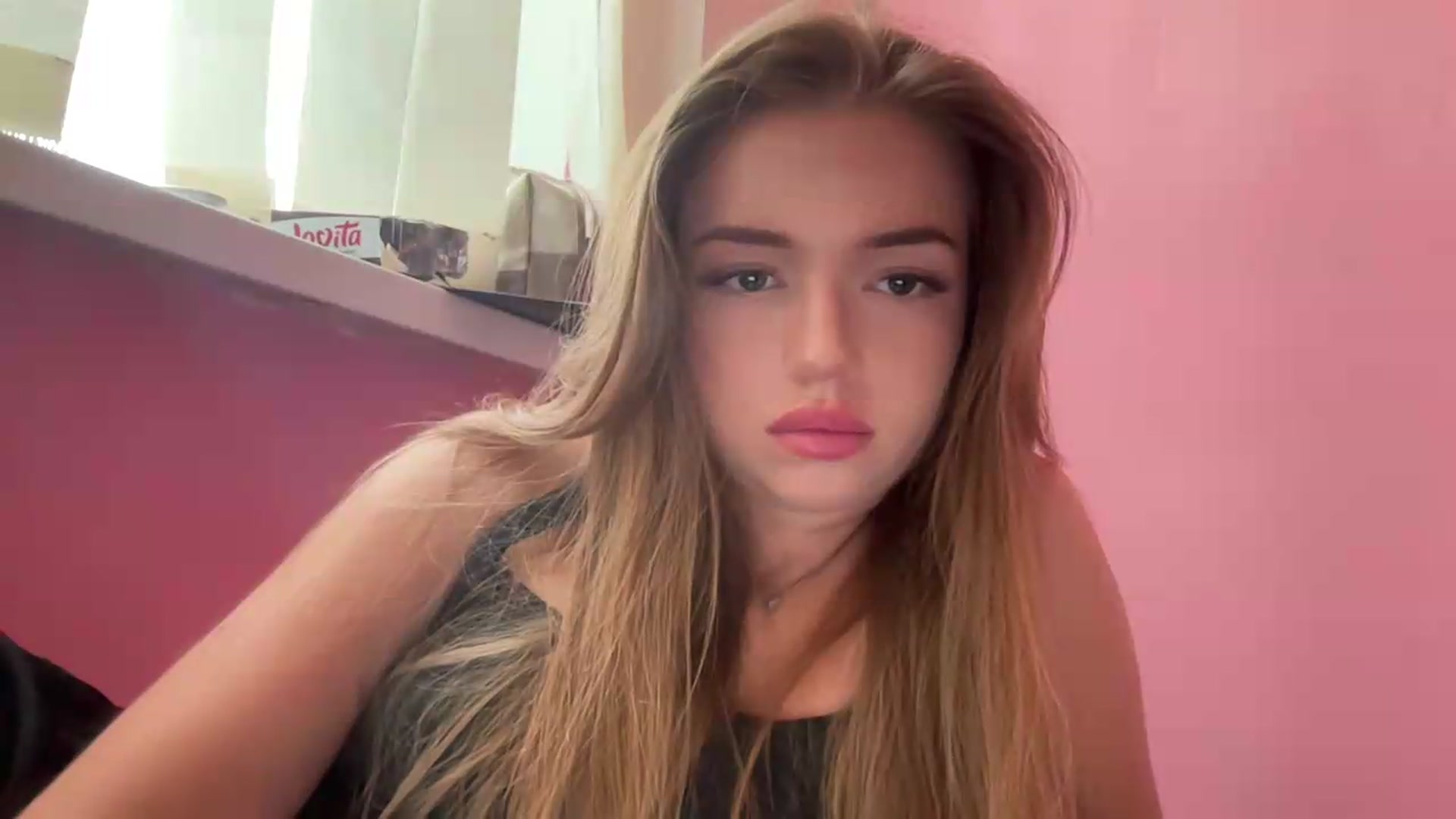 Gallery image thumbnail from ChloeeStar's myfreecams stream on, 08/26/2026, 17:58 image 5 of 20