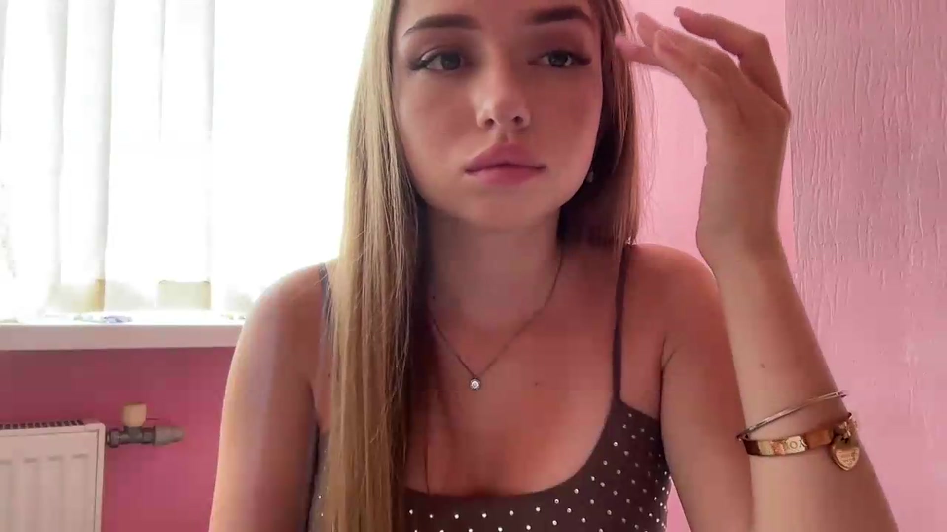 Gallery image thumbnail from ChloeeStar's myfreecams stream on, 08/28/2026, 11:58 image 20 of 20