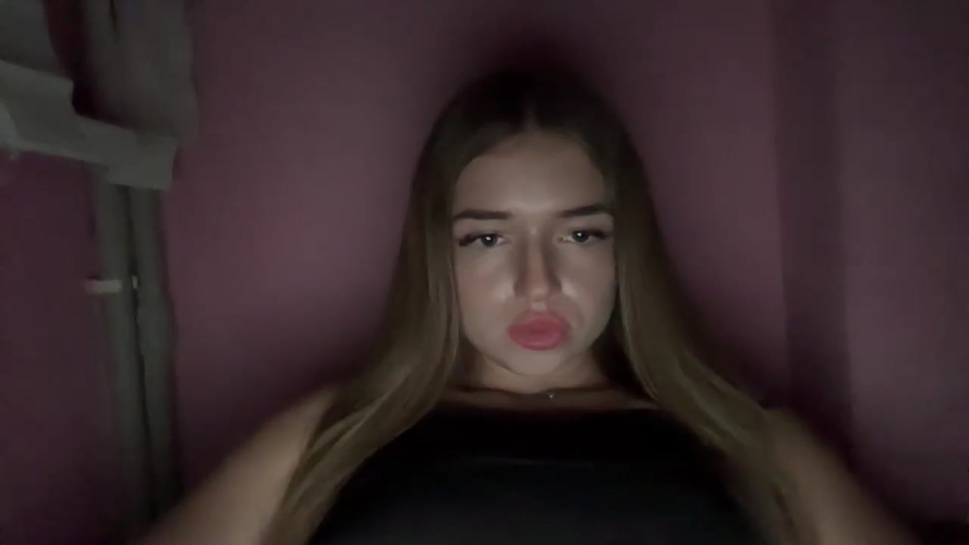 Gallery image thumbnail from ChloeeStar's myfreecams stream on, 08/30/2026, 23:02 image 3 of 20
