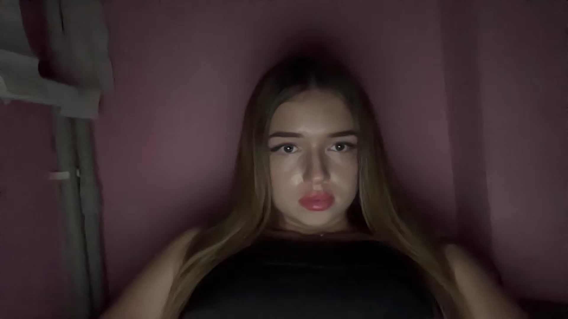 Gallery image thumbnail from ChloeeStar's myfreecams stream on, 08/30/2026, 23:02 image 12 of 20