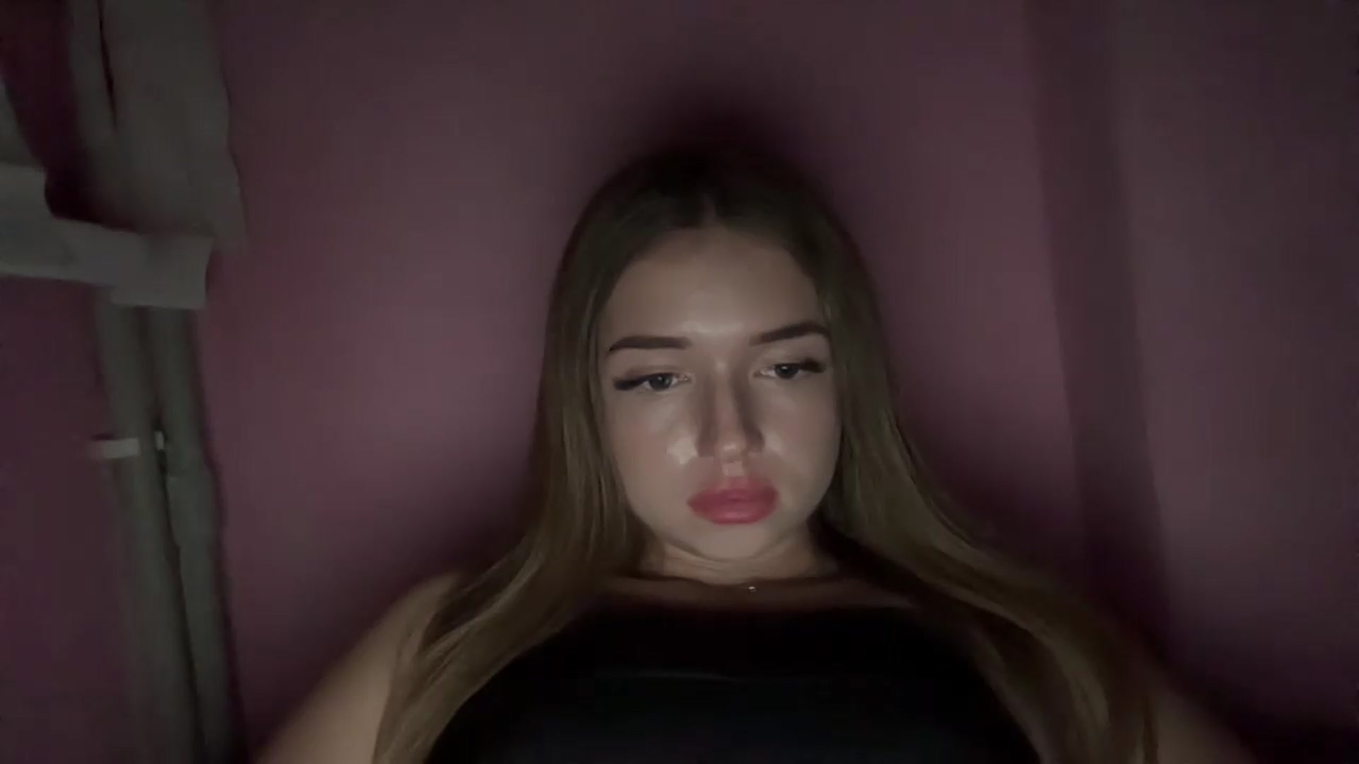 Gallery image thumbnail from ChloeeStar's myfreecams stream on, 08/30/2026, 23:02 image 18 of 20
