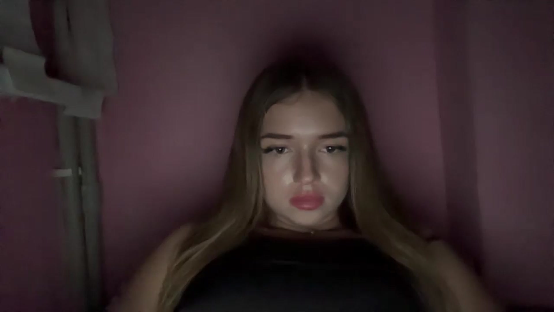 Gallery image thumbnail from ChloeeStar's myfreecams stream on, 08/30/2026, 23:02 image 6 of 20