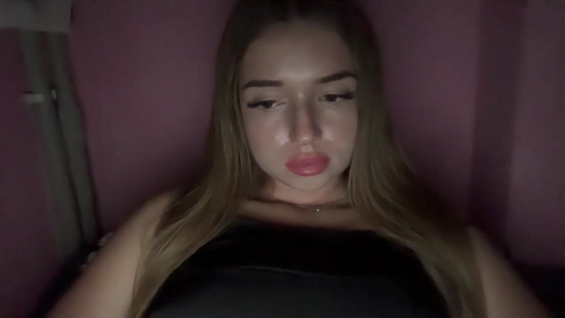 Gallery image thumbnail from ChloeeStar's myfreecams stream on, 08/30/2026, 23:02 image 17 of 20