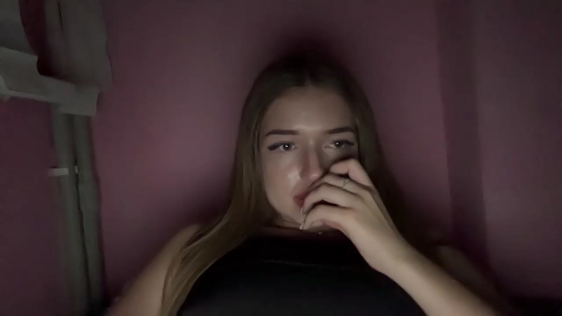 Gallery image thumbnail from ChloeeStar's myfreecams stream on, 08/30/2026, 23:02 image 13 of 20