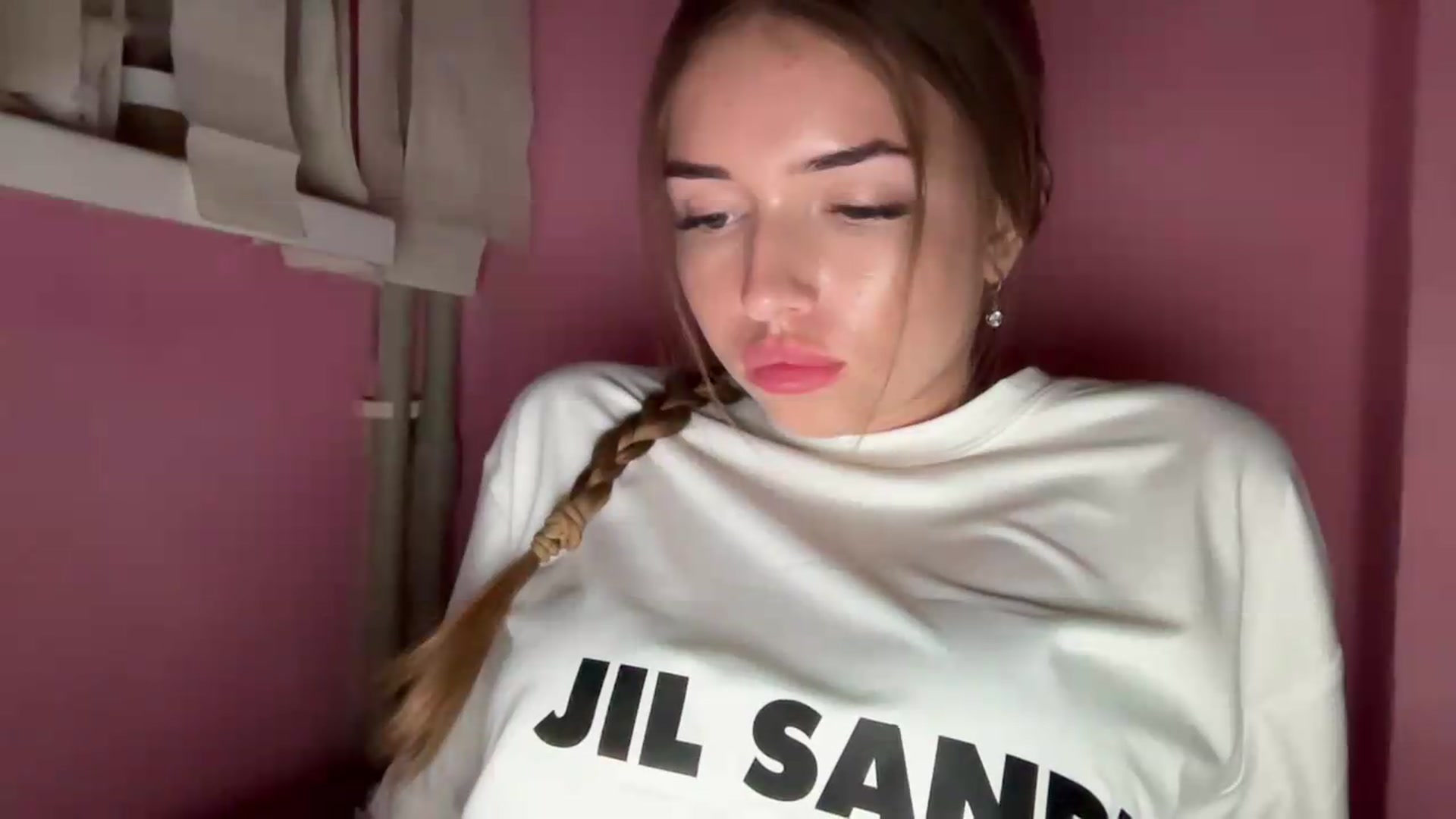 Gallery image thumbnail from ChloeeStar's myfreecams stream on, 09/01/2026, 18:02 image 4 of 20