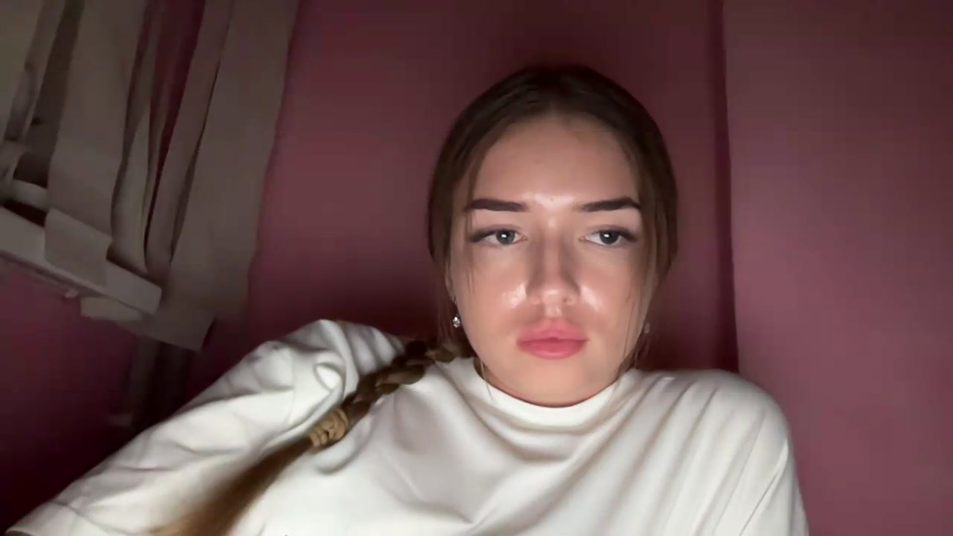 Gallery image thumbnail from ChloeeStar's myfreecams stream on, 09/01/2026, 18:02 image 16 of 20