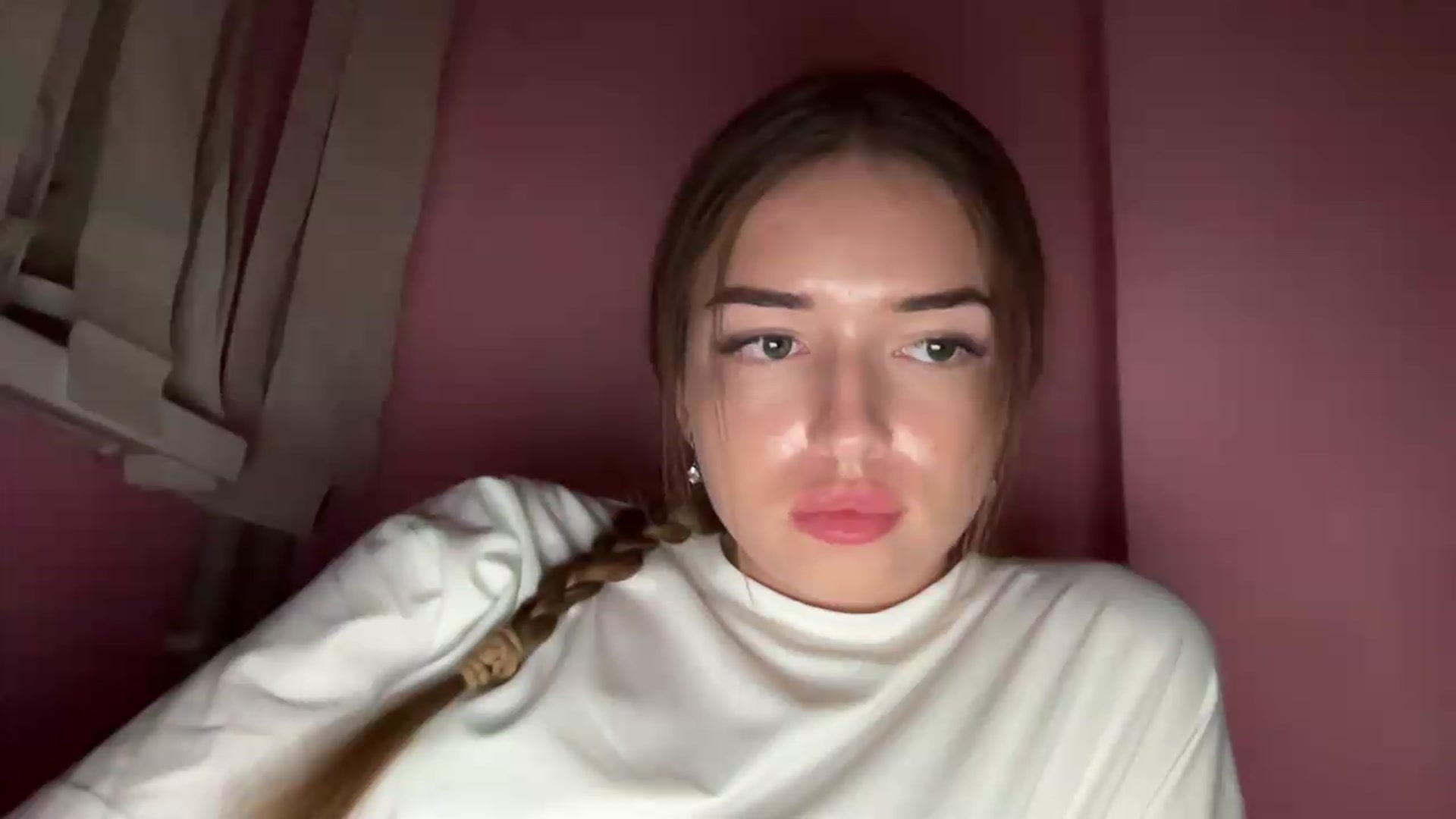 Gallery image thumbnail from ChloeeStar's myfreecams stream on, 09/01/2026, 18:02 image 15 of 20