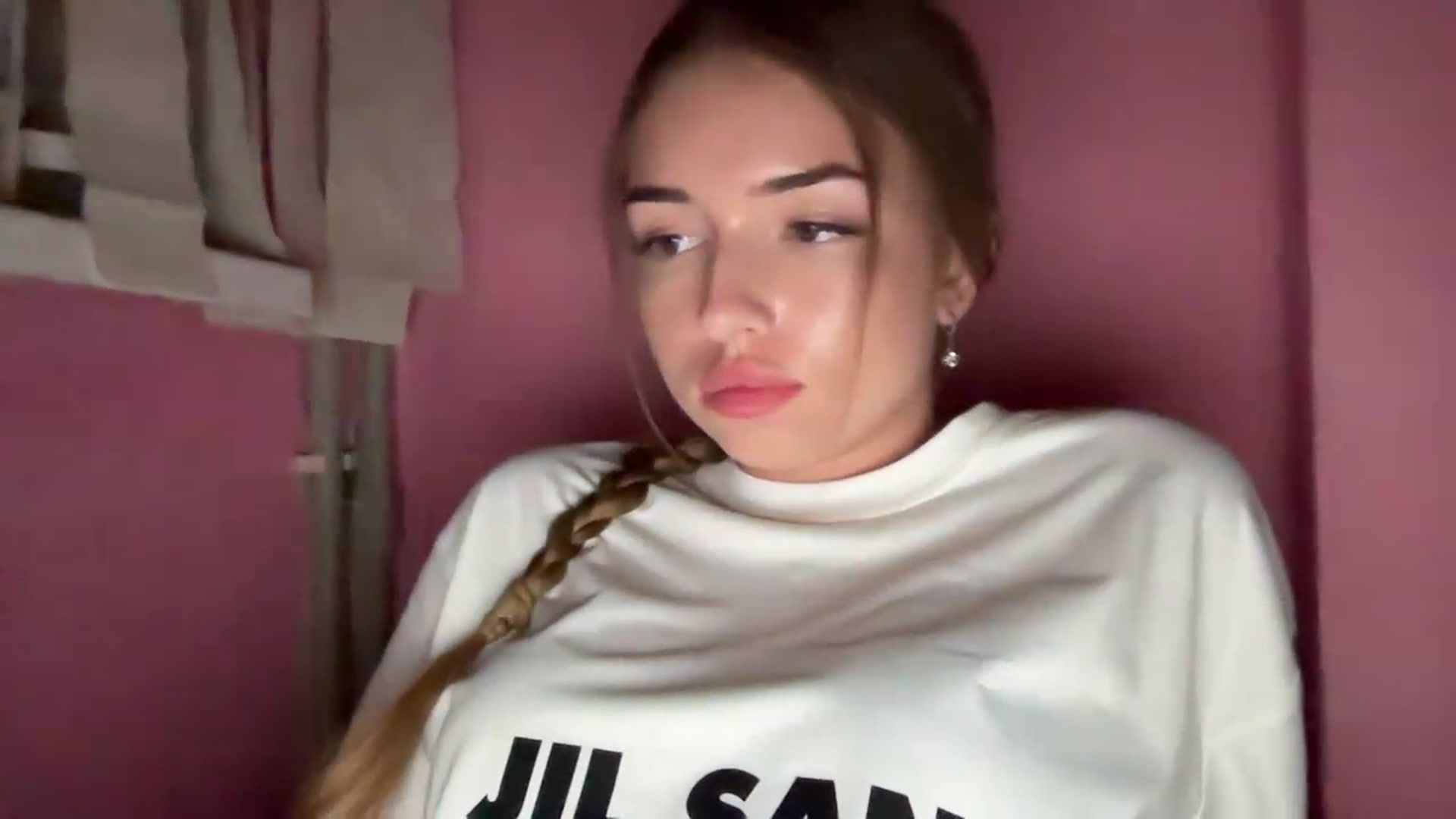 Gallery image thumbnail from ChloeeStar's myfreecams stream on, 09/01/2026, 18:02 image 8 of 20
